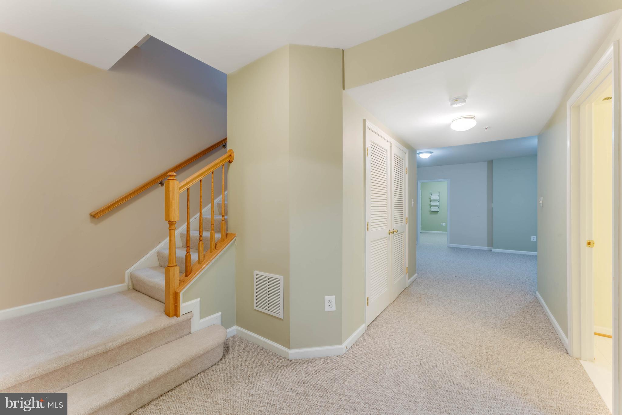 LAKELANDS - Residential Lease