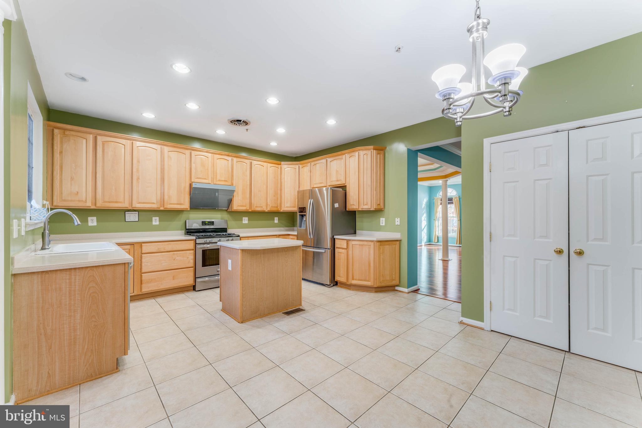 LAKELANDS - Residential Lease