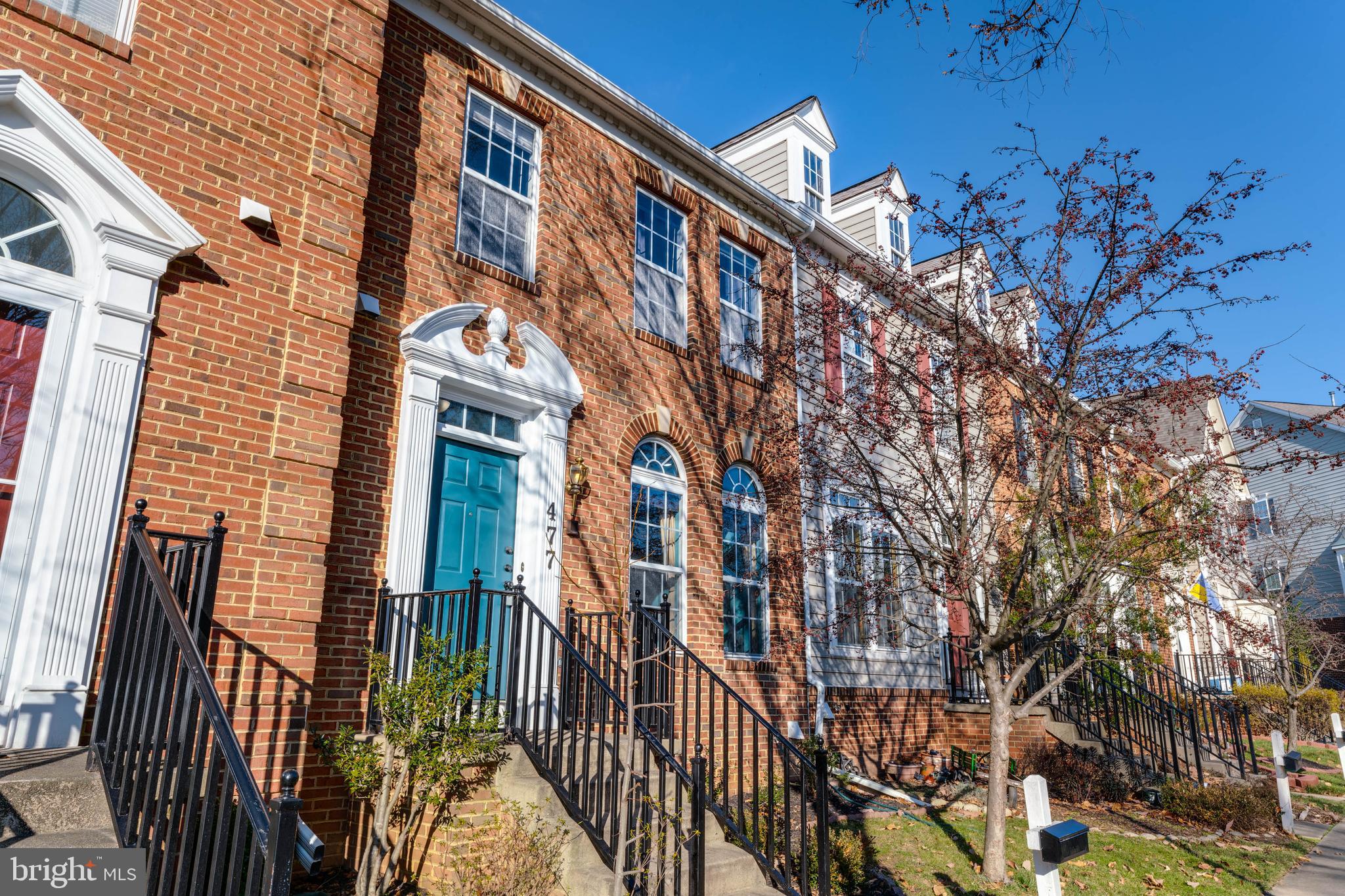 LAKELANDS - Residential Lease