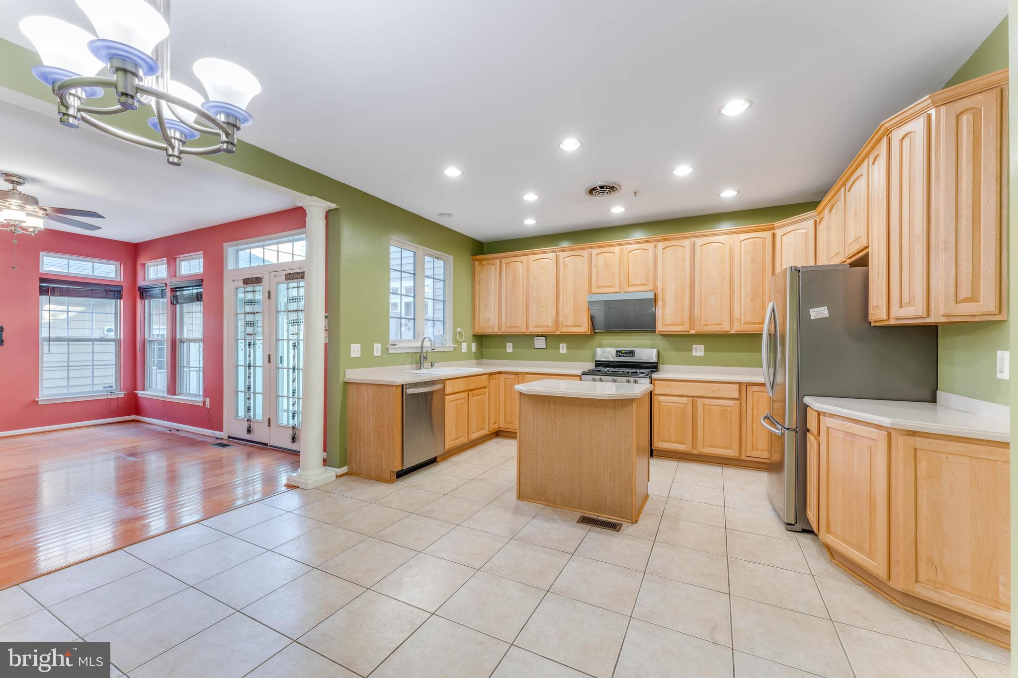 LAKELANDS - Residential Lease