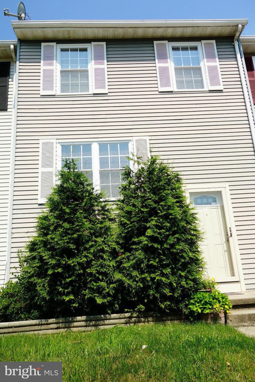 MAKE AN OFFER & MAKE US MOVE! PRICE REDUCED!BEAUTIFUL, COMPLETELY RENOVATED AND UPDATED HOME: 3 LEVELS,3 BEDROOMS,2 FULL BATH AND JACUZZI. HARDWOOD FLOORS THROUGHOUT , NEW CUSTOM MADE KITCHEN WITH NEW STAINLESS STILL APPLIANCES,NEW ENERGY EFFICIENT WINDOWS ,DOORS, NEW BATHROOMS AND JACUZZI;A LOT OF STORAGE AND BUILD-IN CLOSETS, LANDRY-ROOM, FENCED BACK YARD. ALMOST ALL FURNITURE CONVEYS.