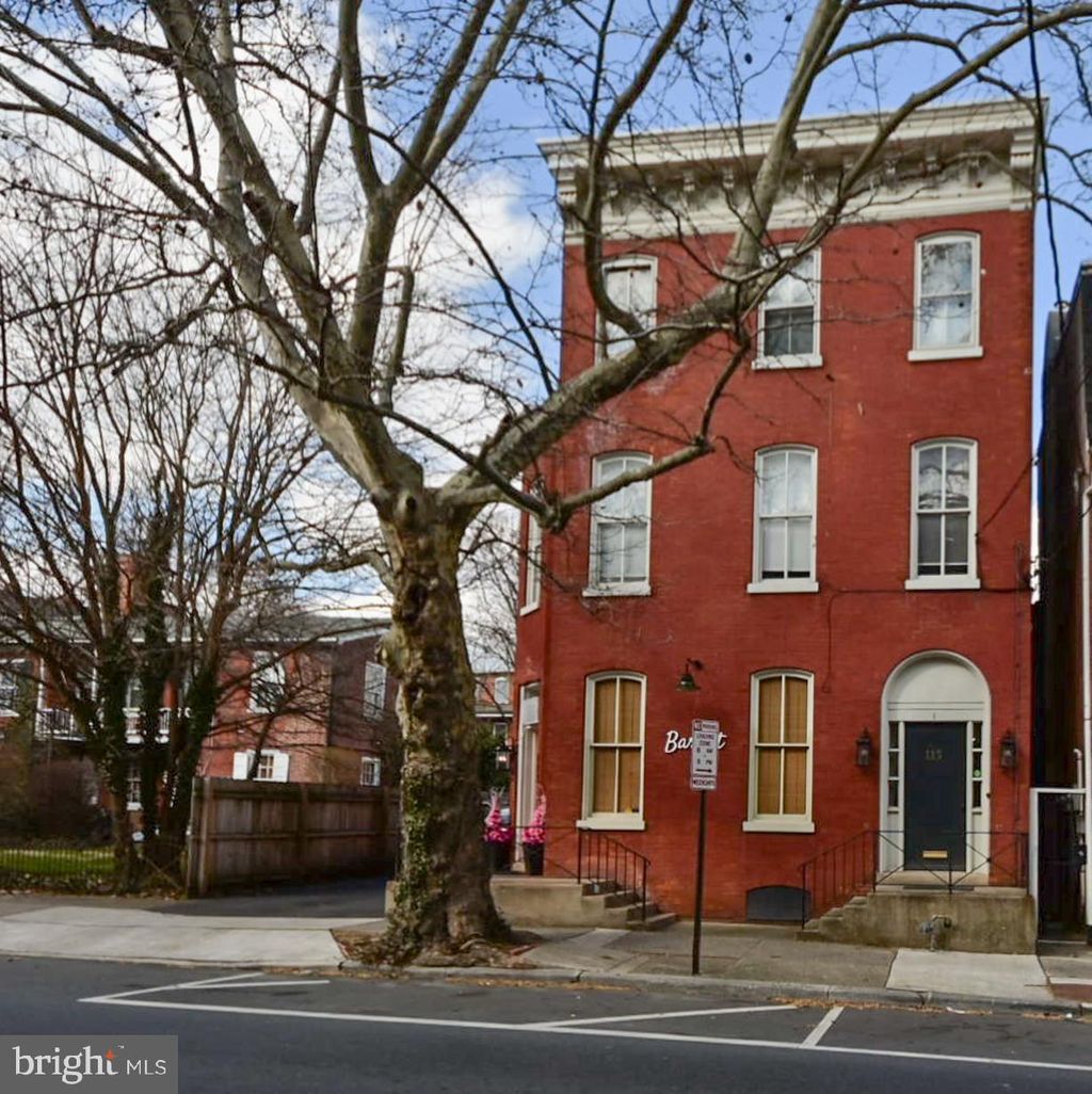 Photo of 113 E WALNUT ST, LANCASTER, PA 17602 (MLS # PALA2031024)