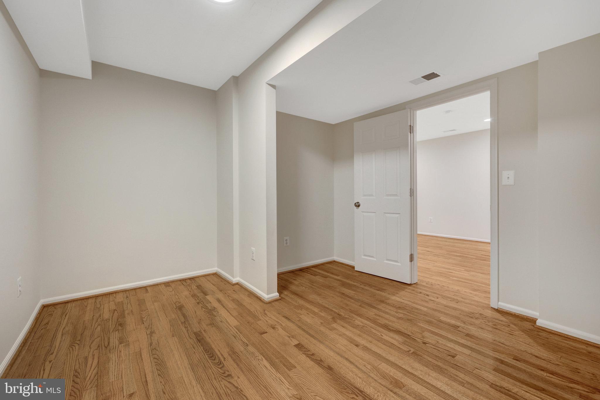 POTOMAC FOREST - Residential