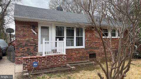 Homes For Sale - 8117 Gavin Street<br/> HYATTSVILLE, MD 20784