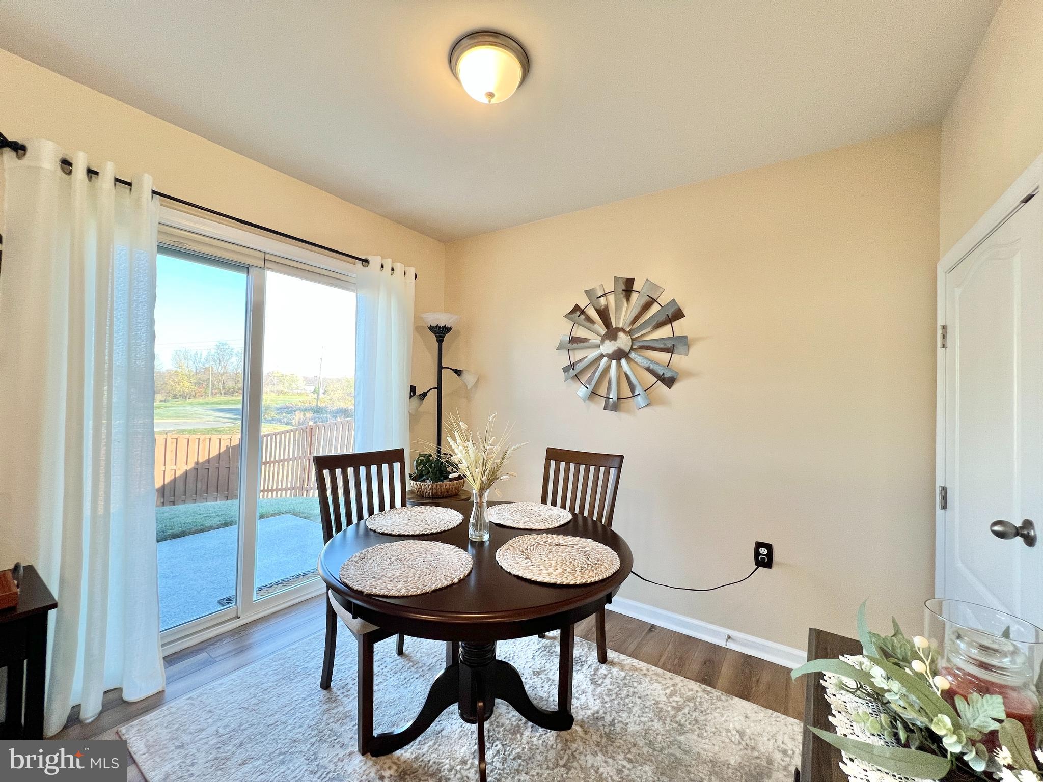 ARCHERS ROCK - Residential