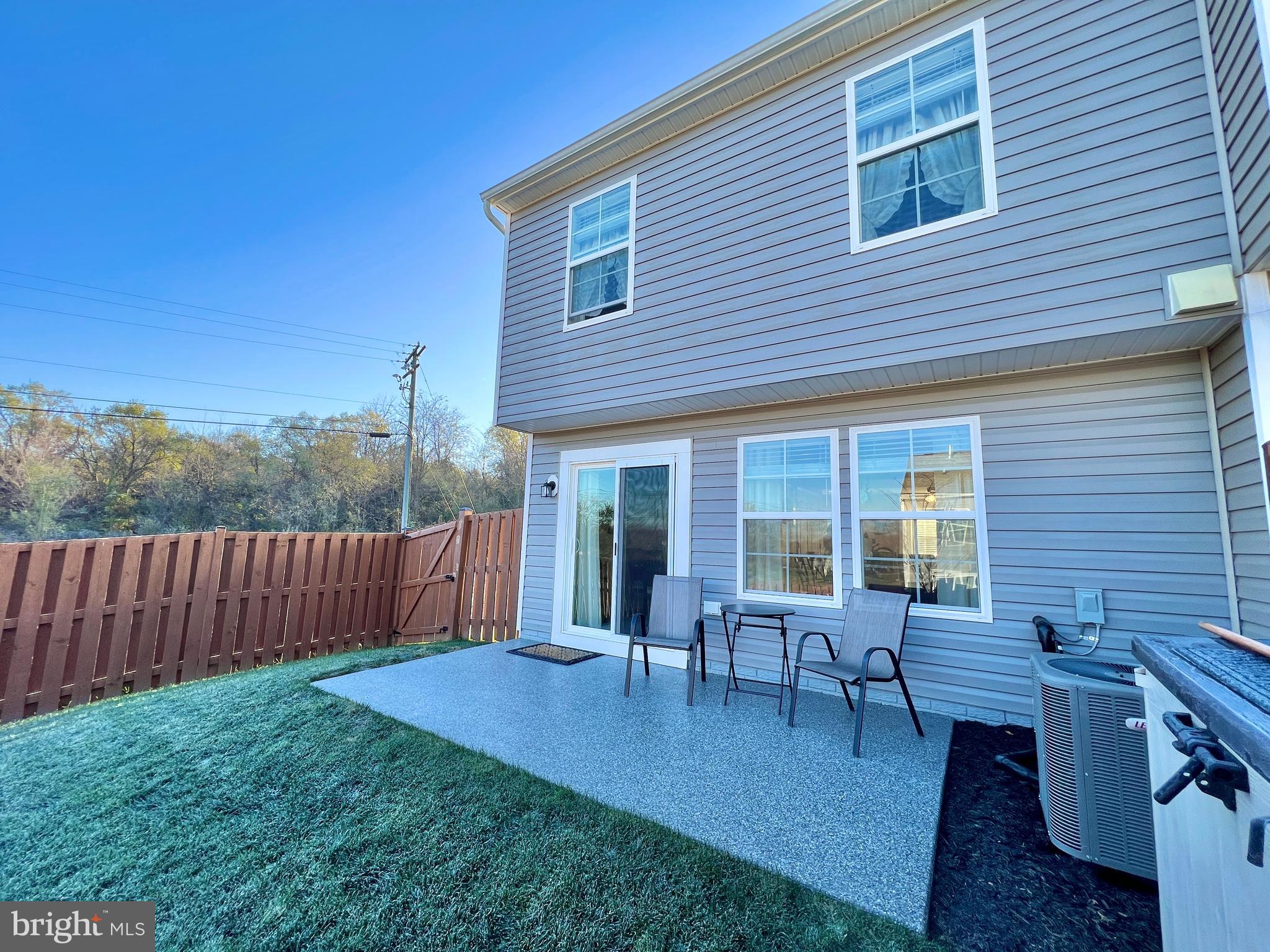 ARCHERS ROCK - Residential