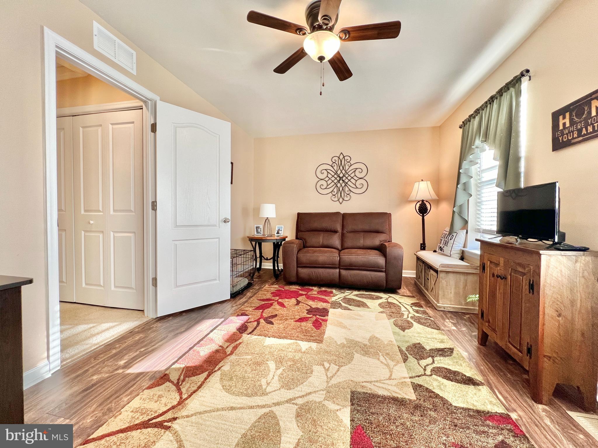 ARCHERS ROCK - Residential