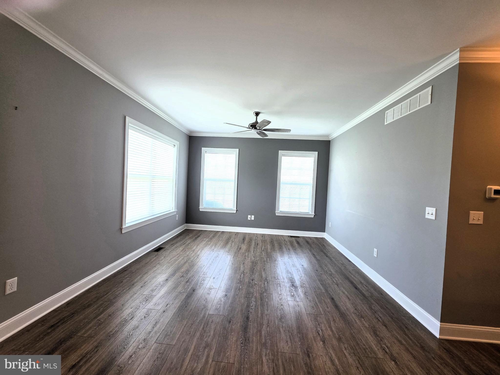 16 LEXIE COURT