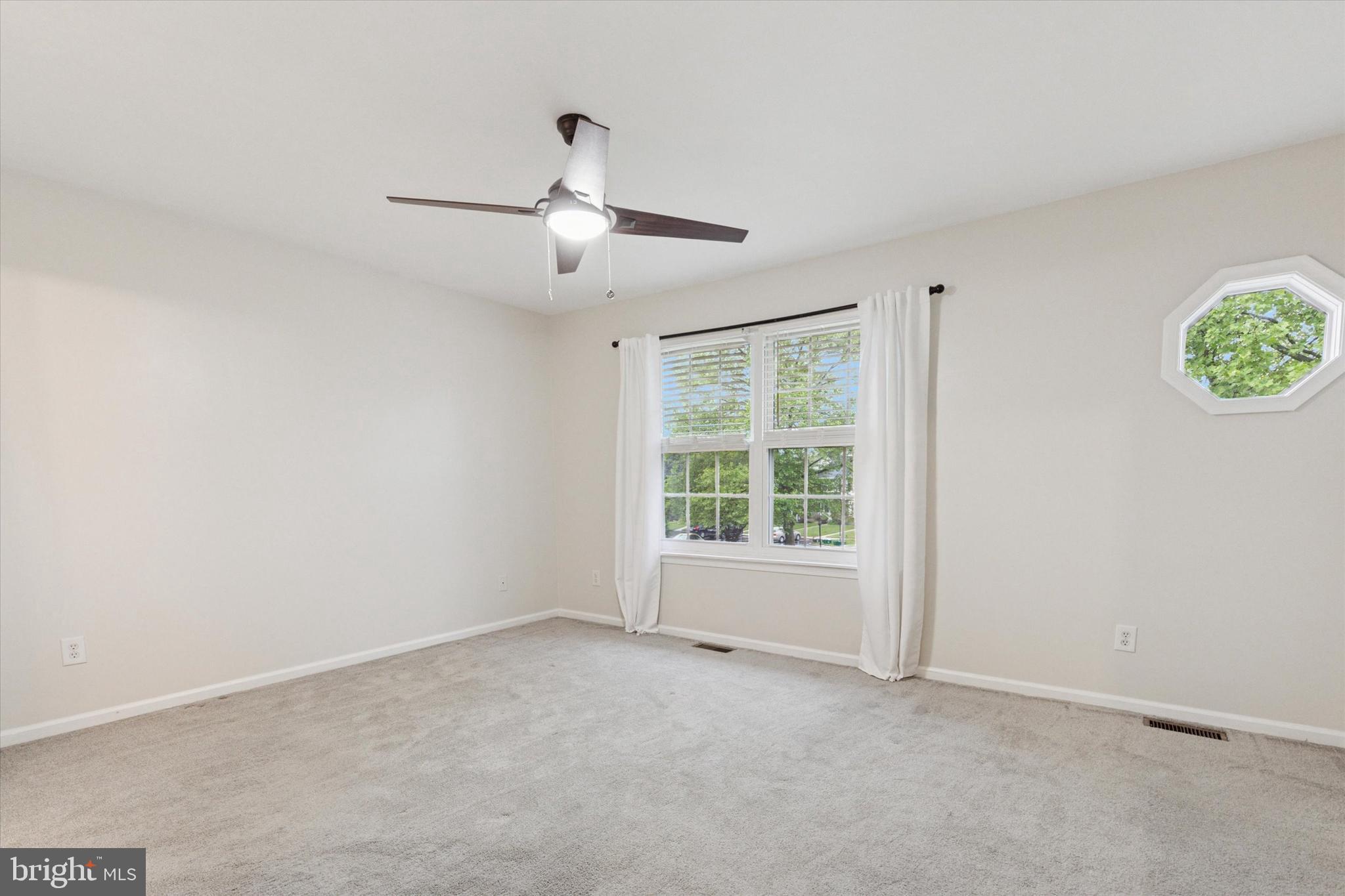 EAGLE RIDGE - Residential Lease