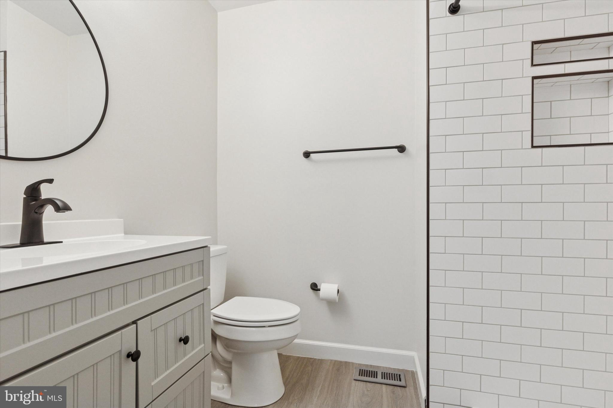 EAGLE RIDGE - Residential Lease