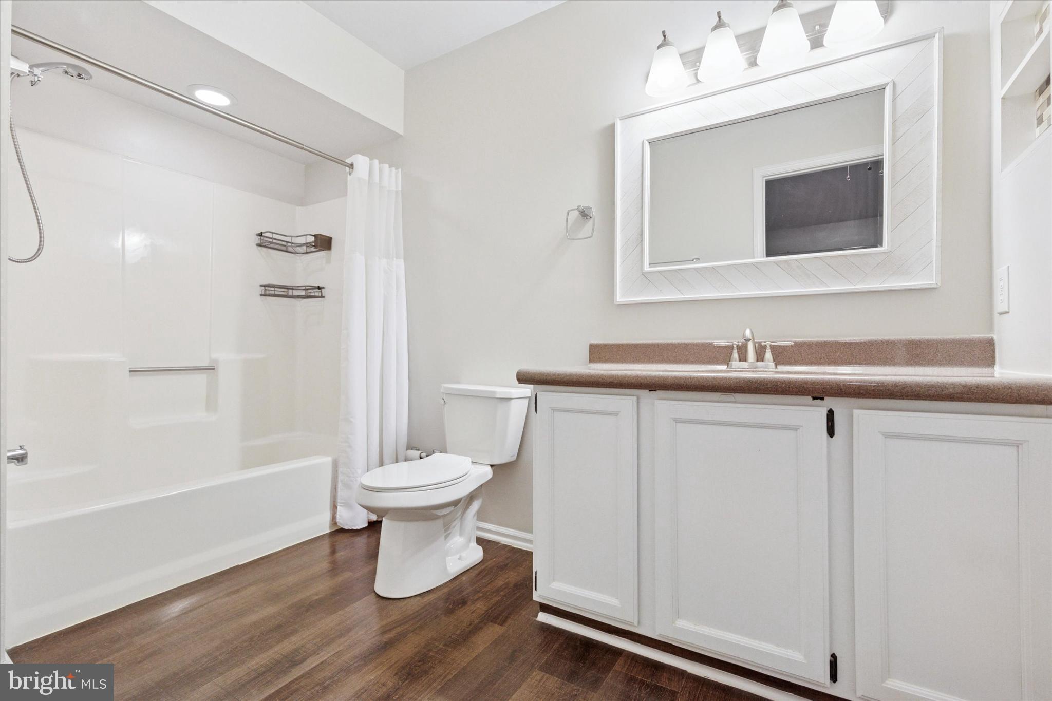 EAGLE RIDGE - Residential Lease