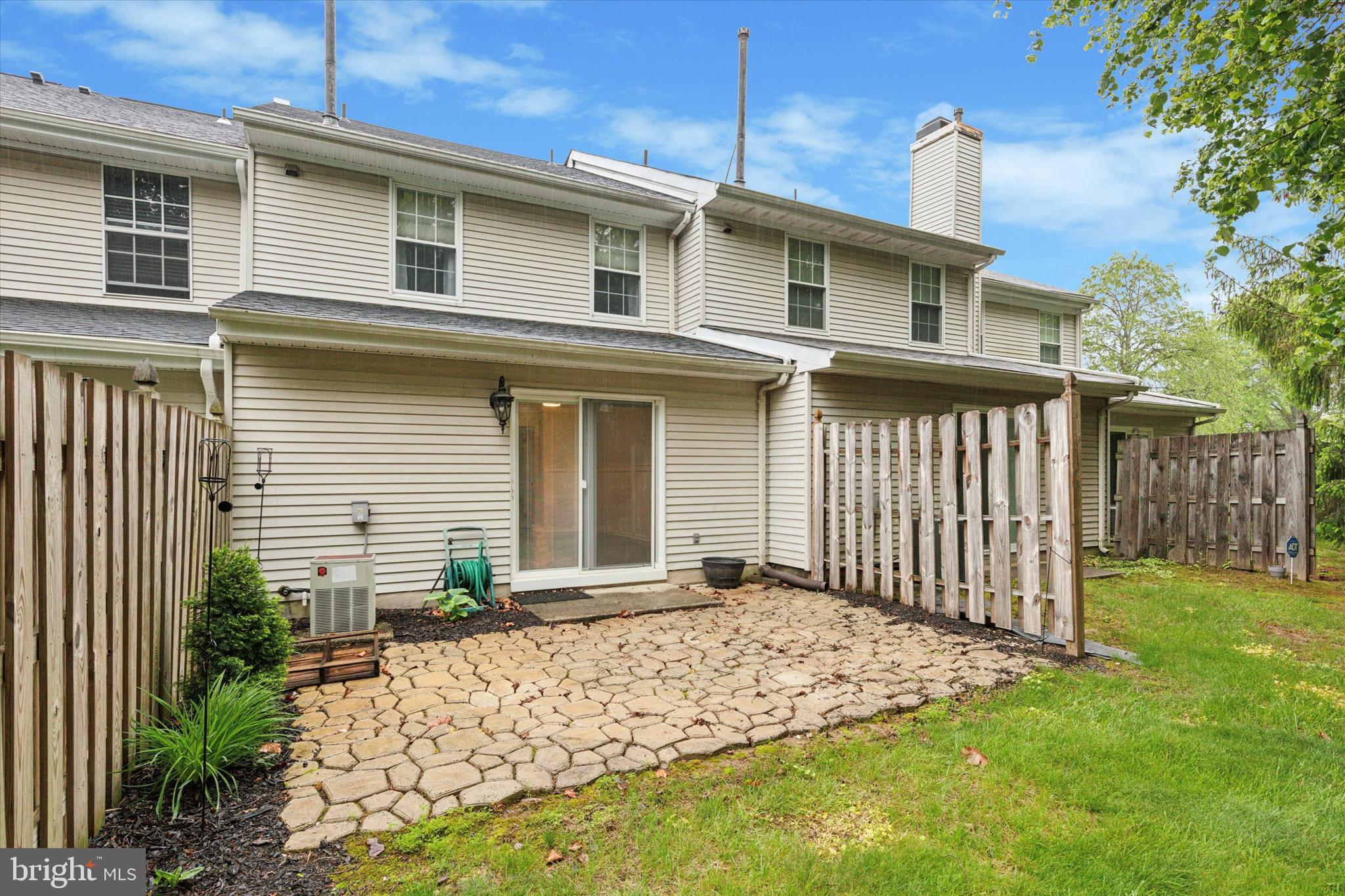 EAGLE RIDGE - Residential Lease