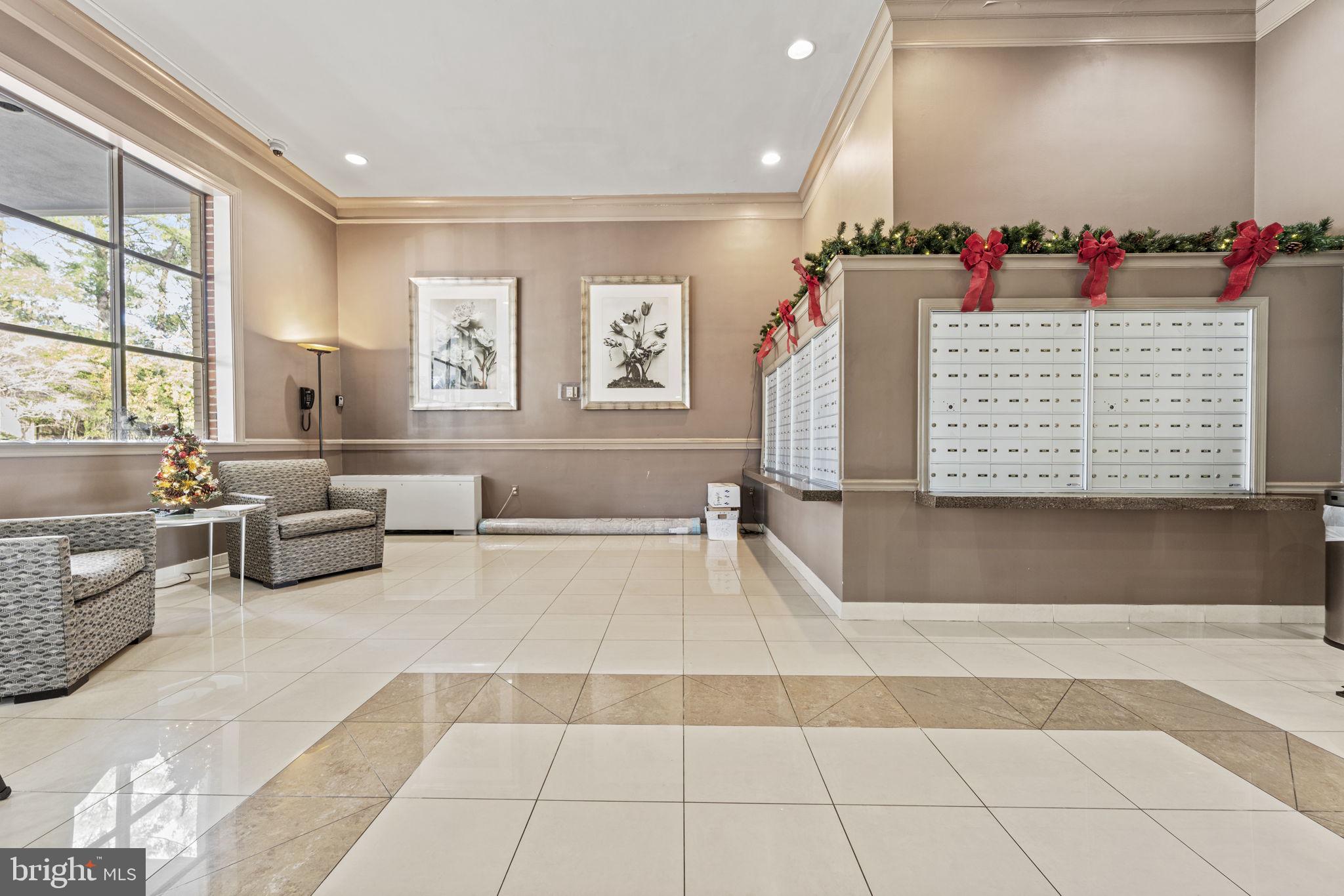 KENWOOD PLACE - Residential