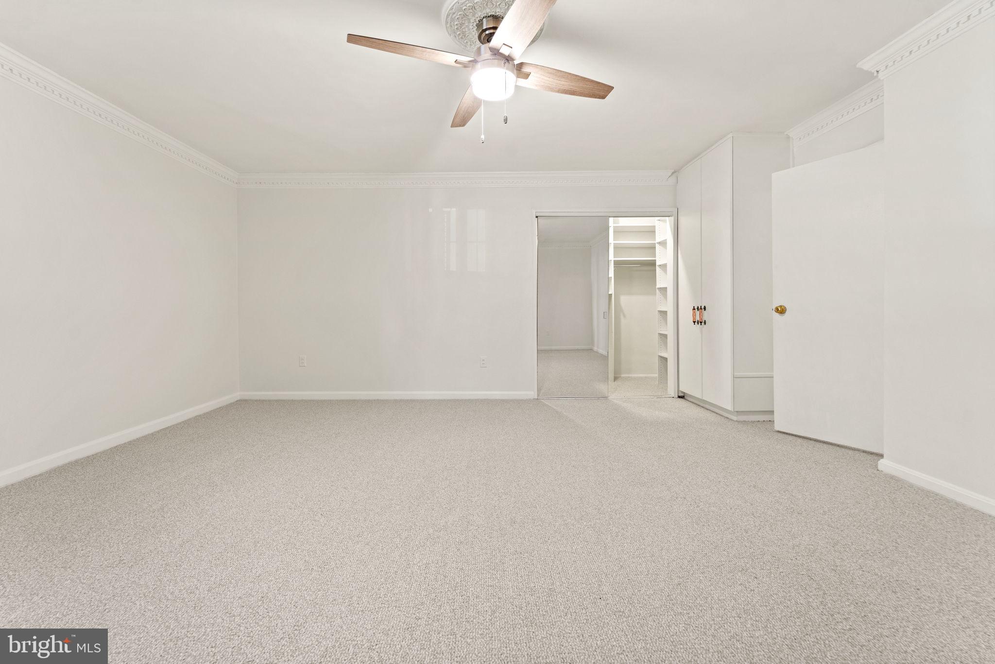 KENWOOD PLACE - Residential