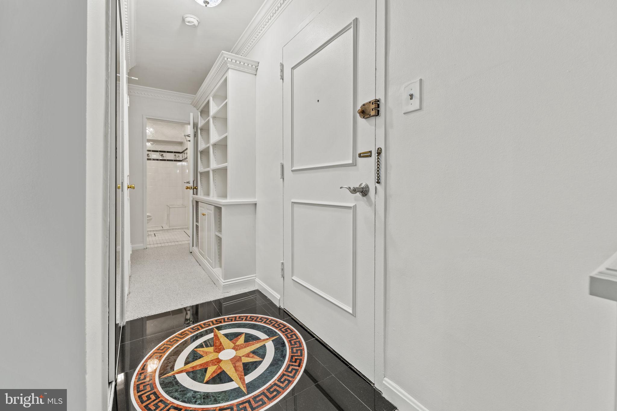 KENWOOD PLACE - Residential