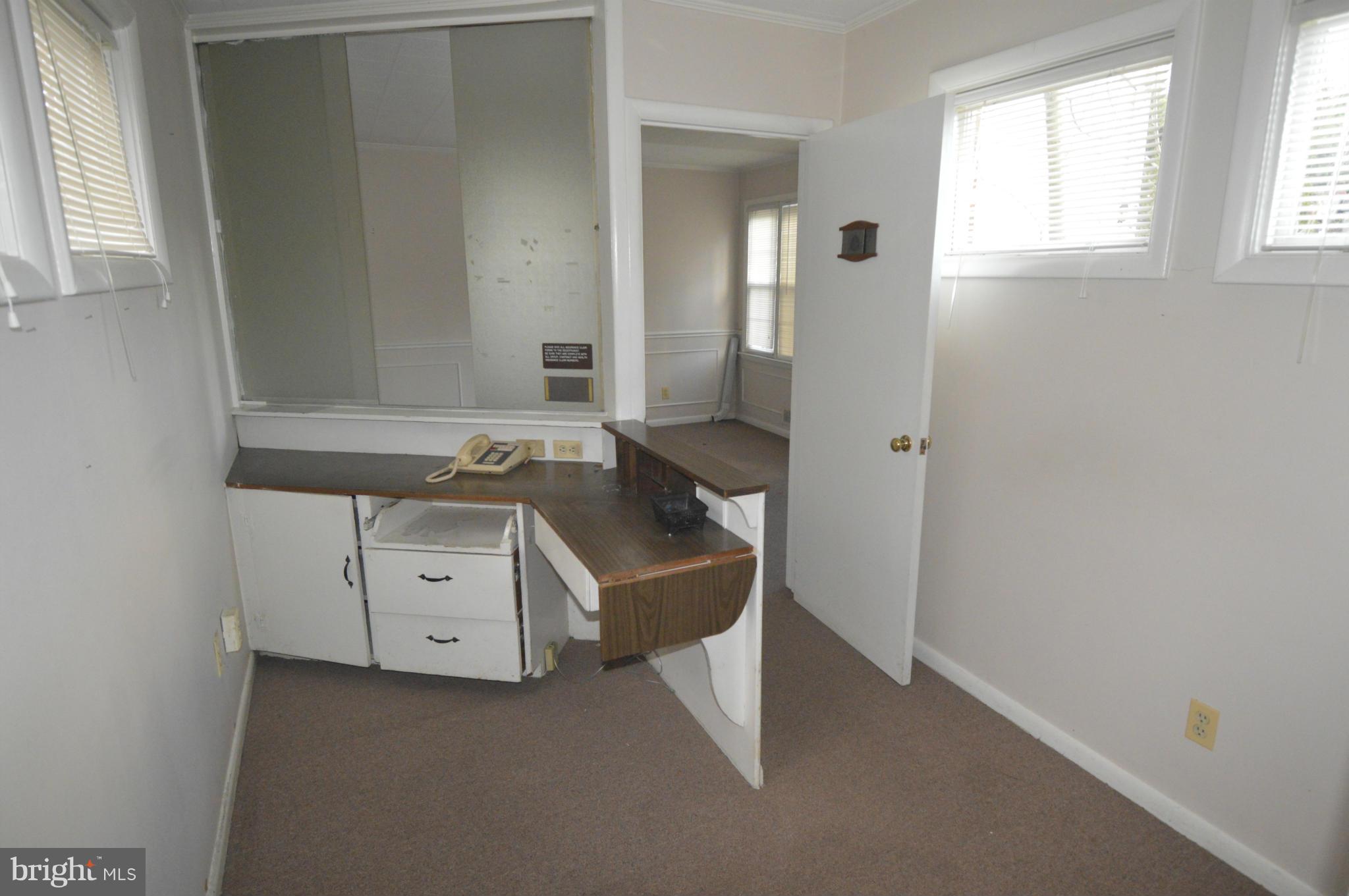 LUTHERVILLE - Commercial Sale