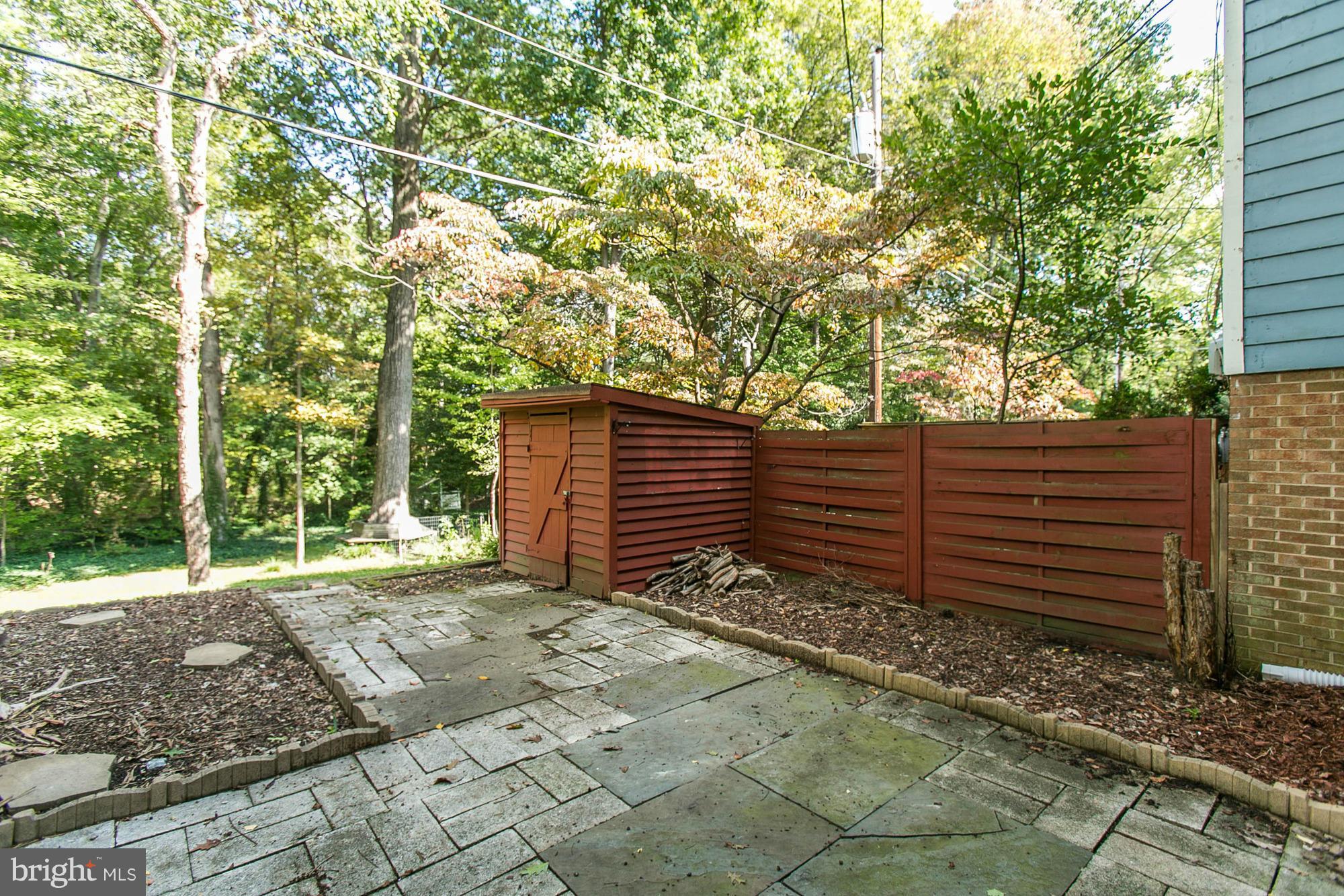 GREENWICH HILL - Residential Lease