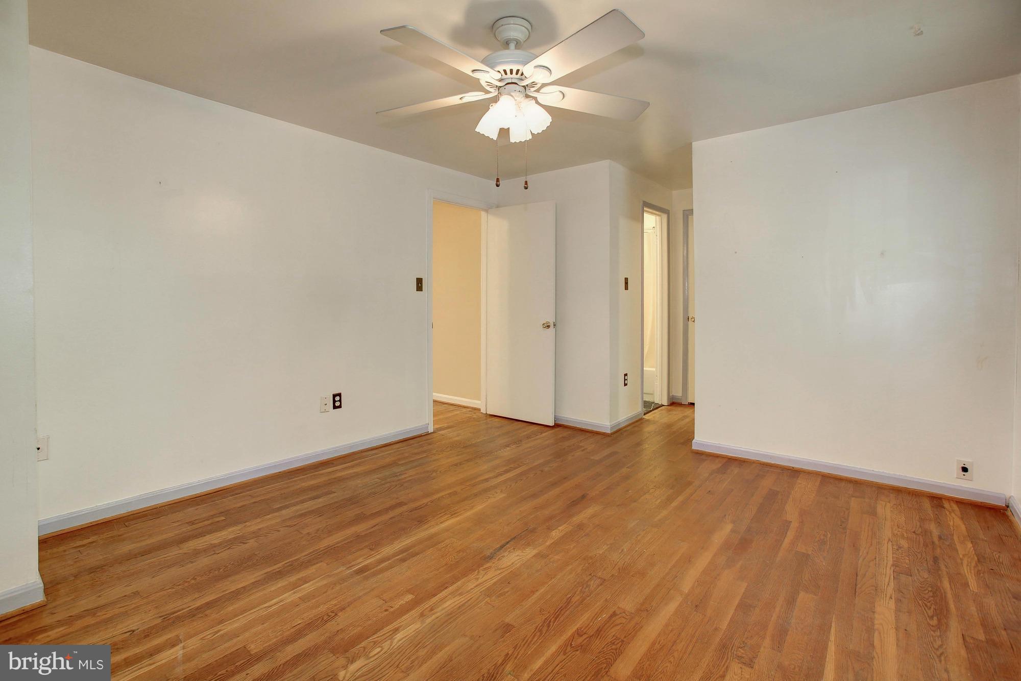 GREENWICH HILL - Residential Lease