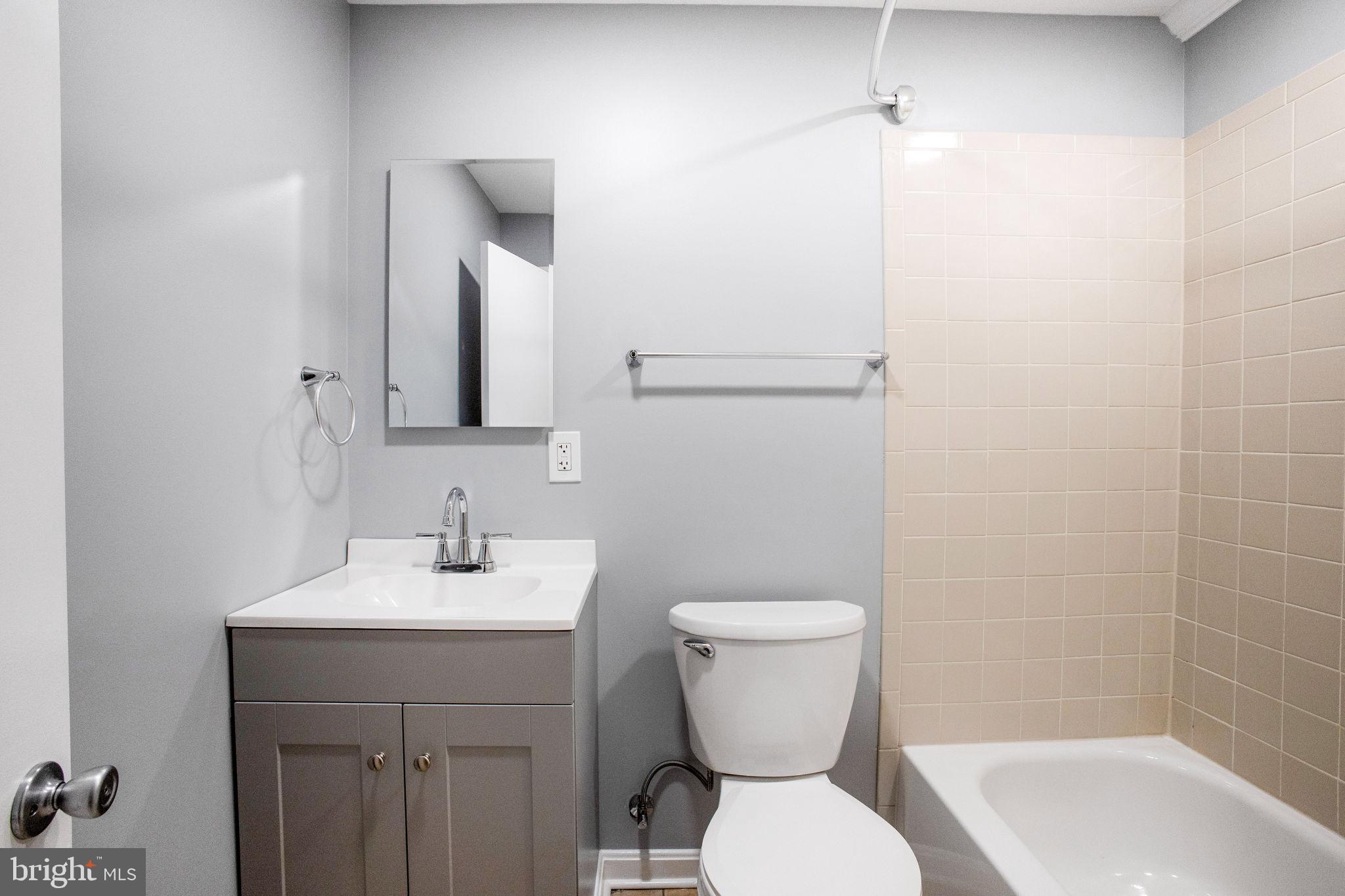 LANDOVER ESTATES - Residential Lease