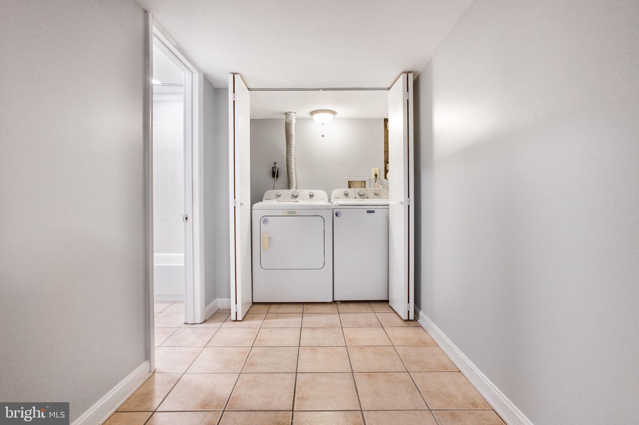 LANDOVER ESTATES - Residential Lease