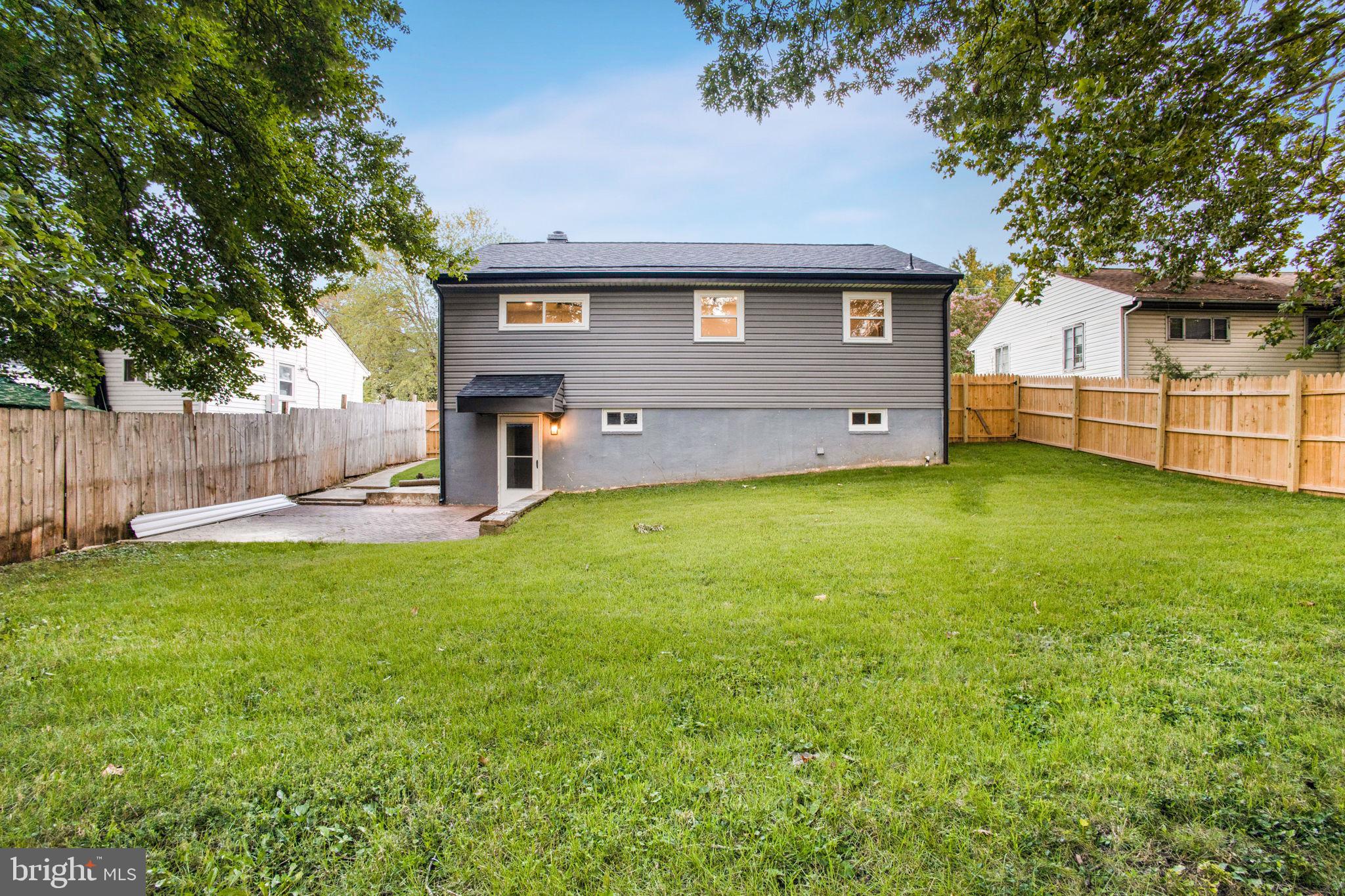 LANDOVER ESTATES - Residential Lease