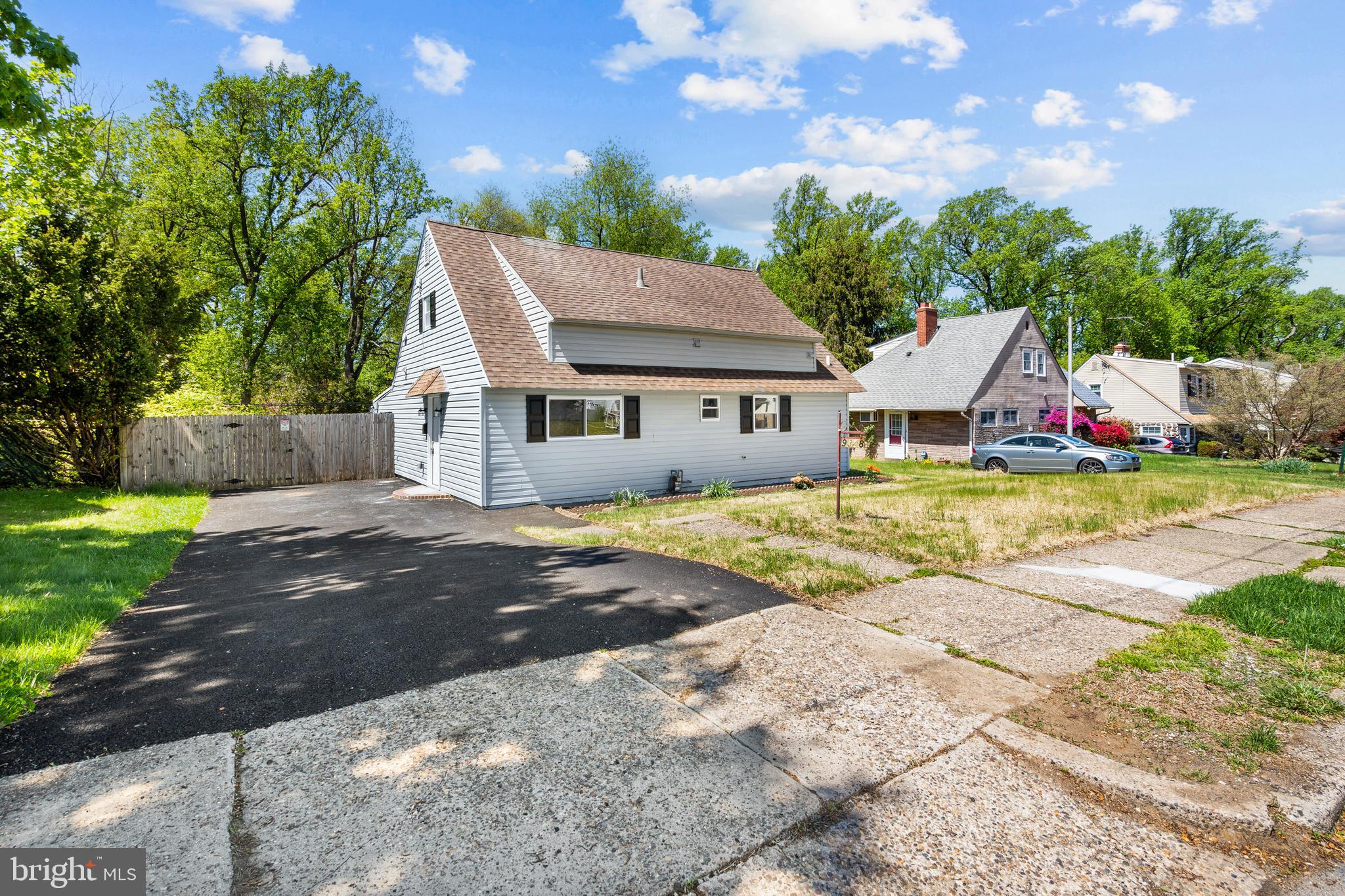 ACADEMY GARDENS - Residential