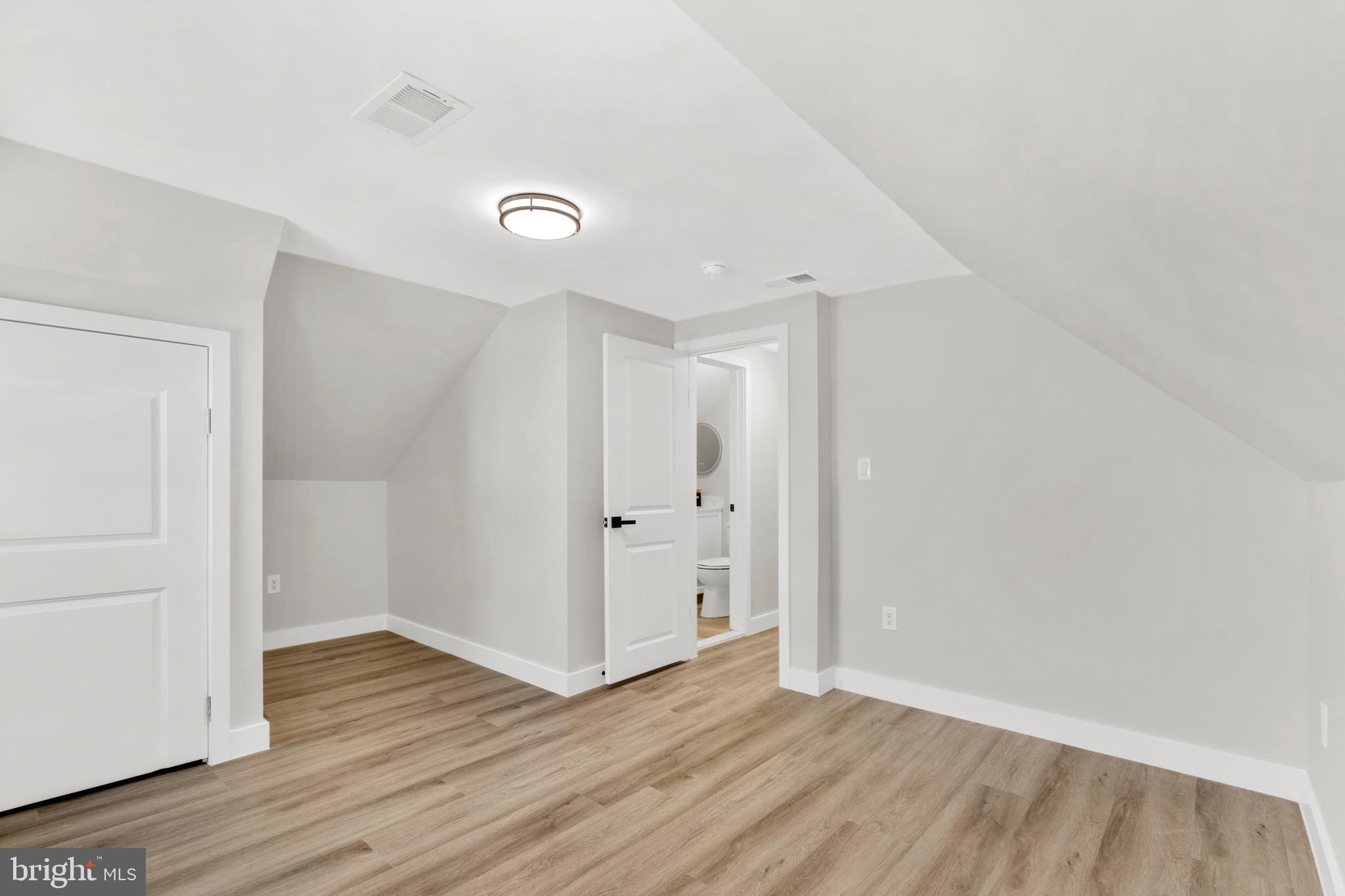 ACADEMY GARDENS - Residential