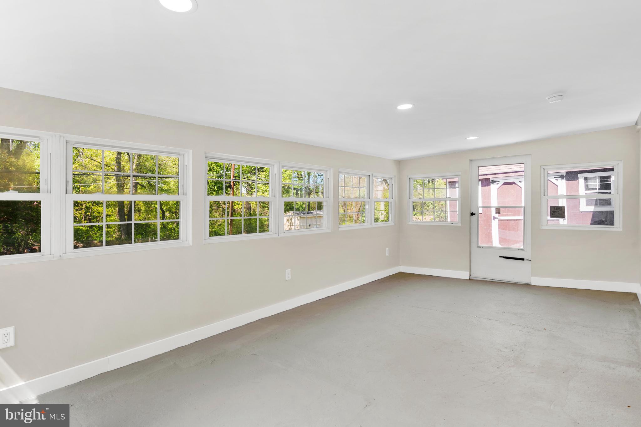 ACADEMY GARDENS - Residential
