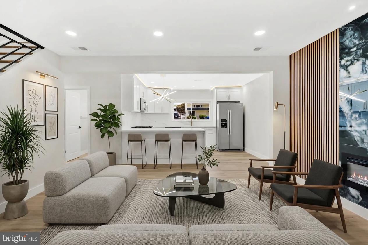 ACADEMY GARDENS - Residential