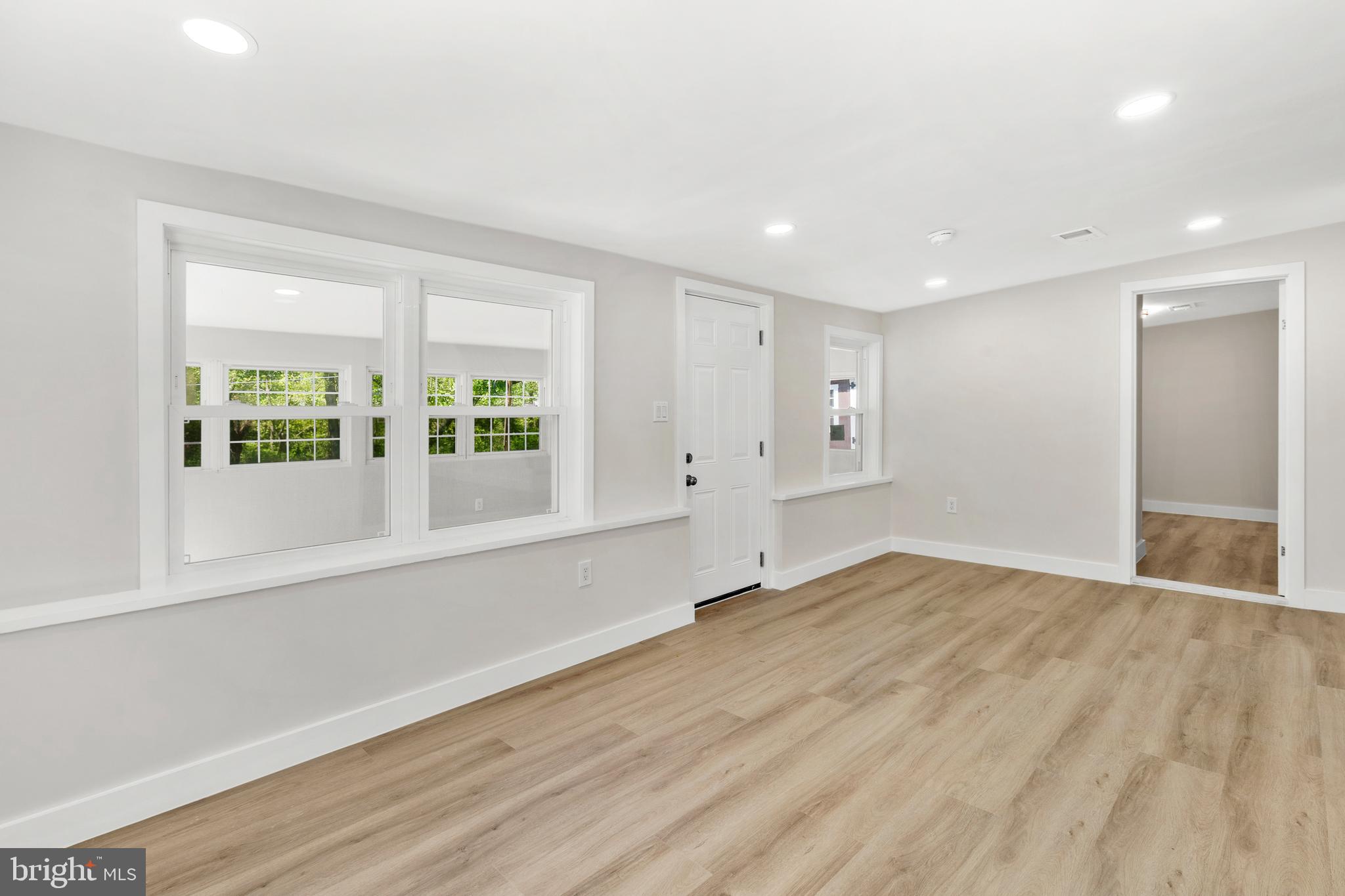 ACADEMY GARDENS - Residential