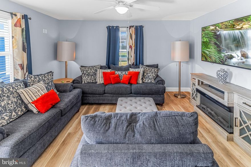 3 bd 2 full bath rancher in excellent condition. Stainless Steel appliances and granite countertops. large backyard with shed. Located within 10 min to I -81 , And close to rerataunts and shopping.  Open House on Saturday Aug, 23rd.