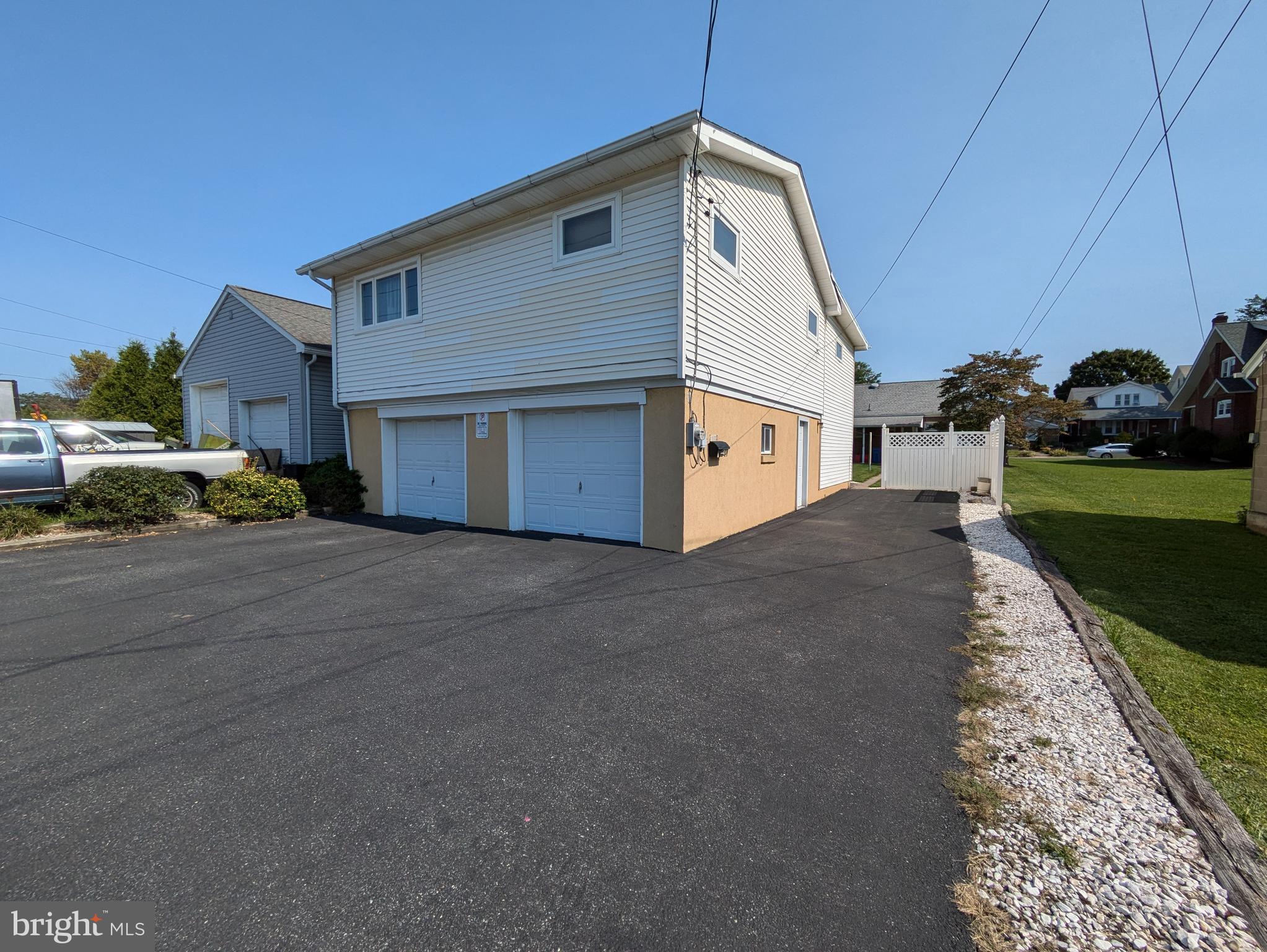 NOT IN - Residential Lease