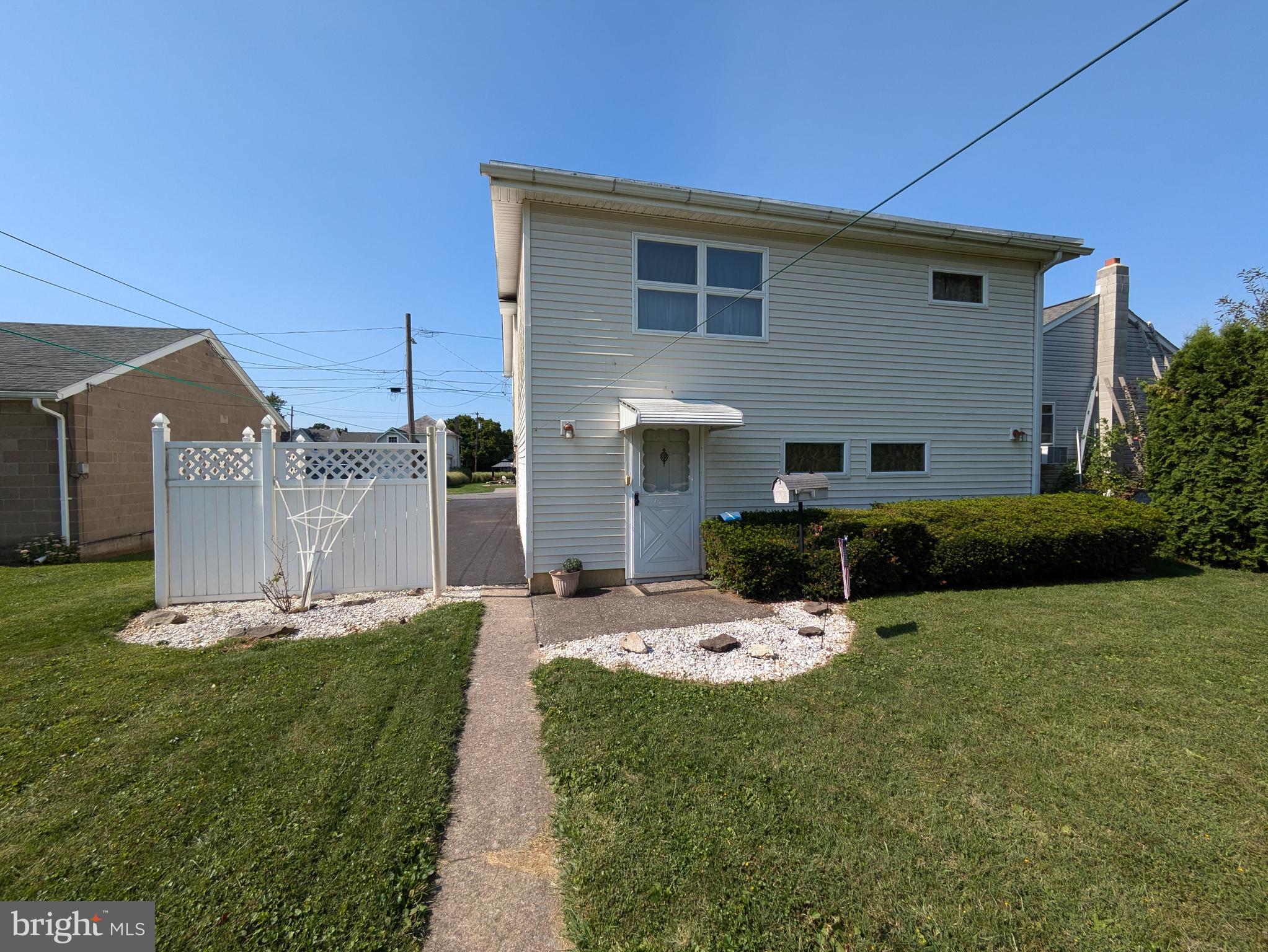 NOT IN - Residential Lease