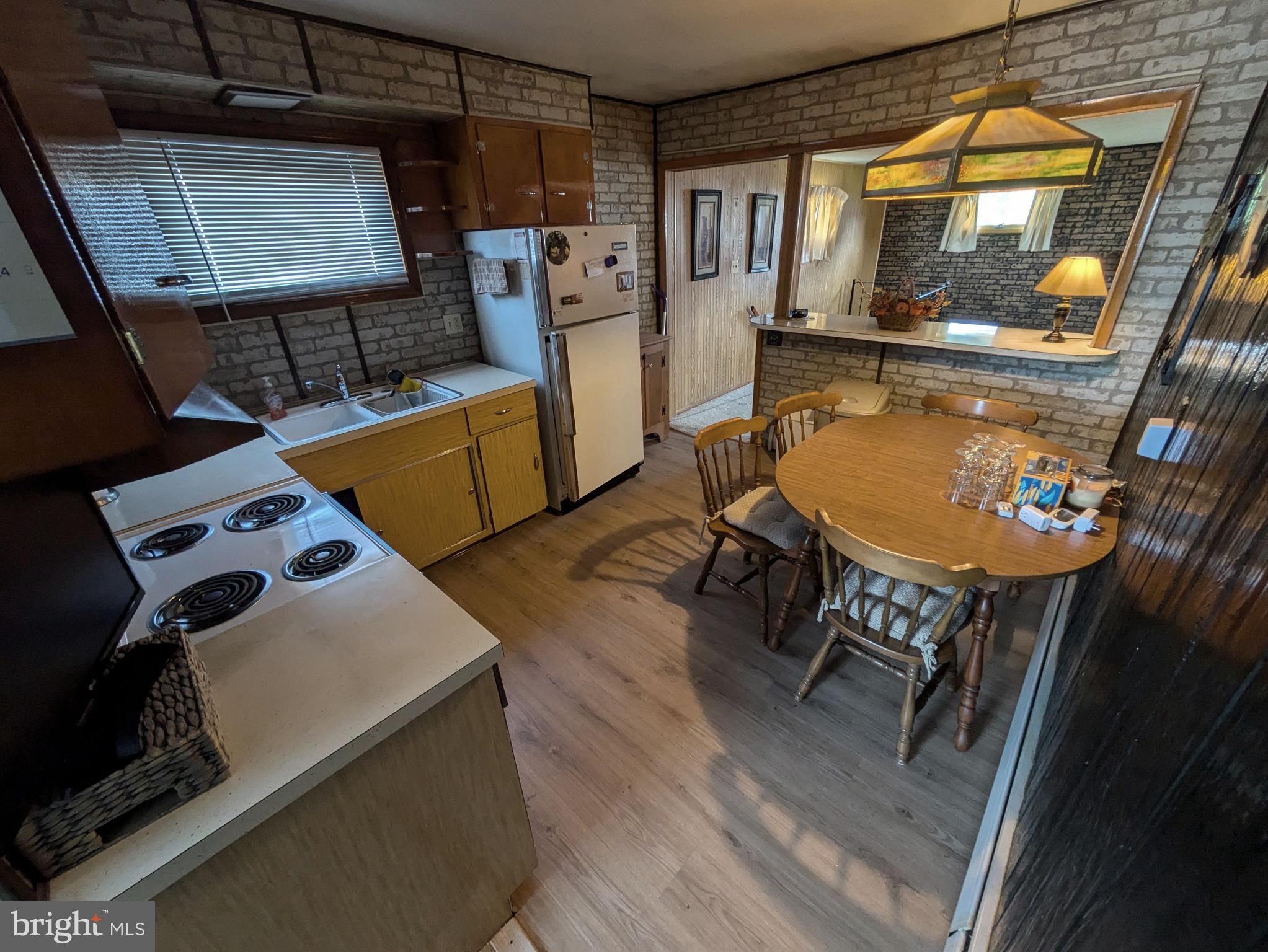 NOT IN - Residential Lease