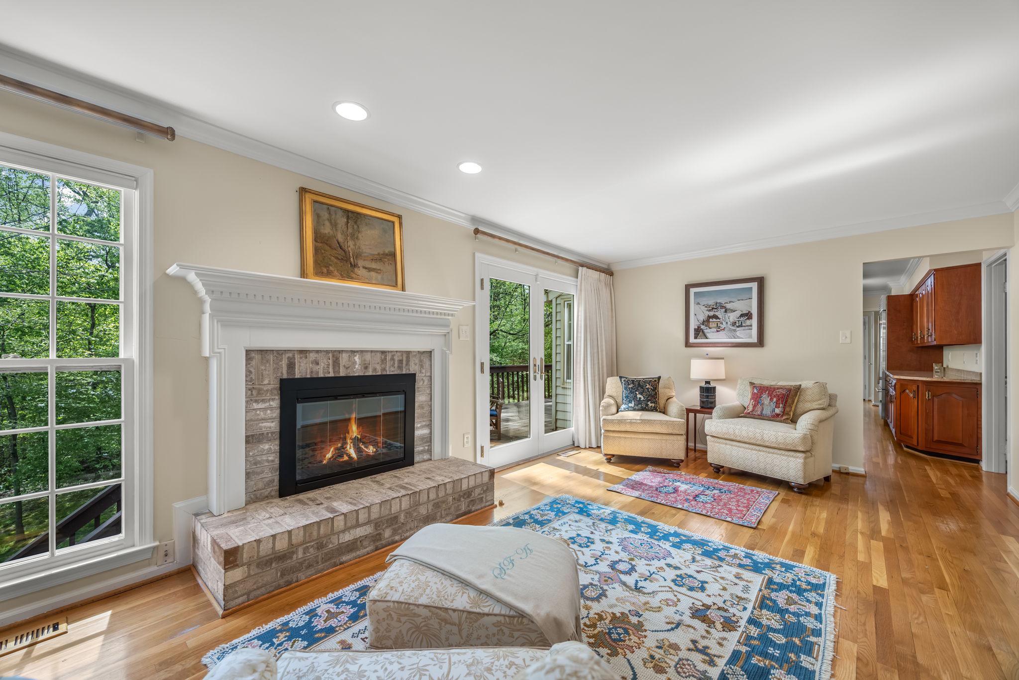 LANGLEY OAKS - Residential