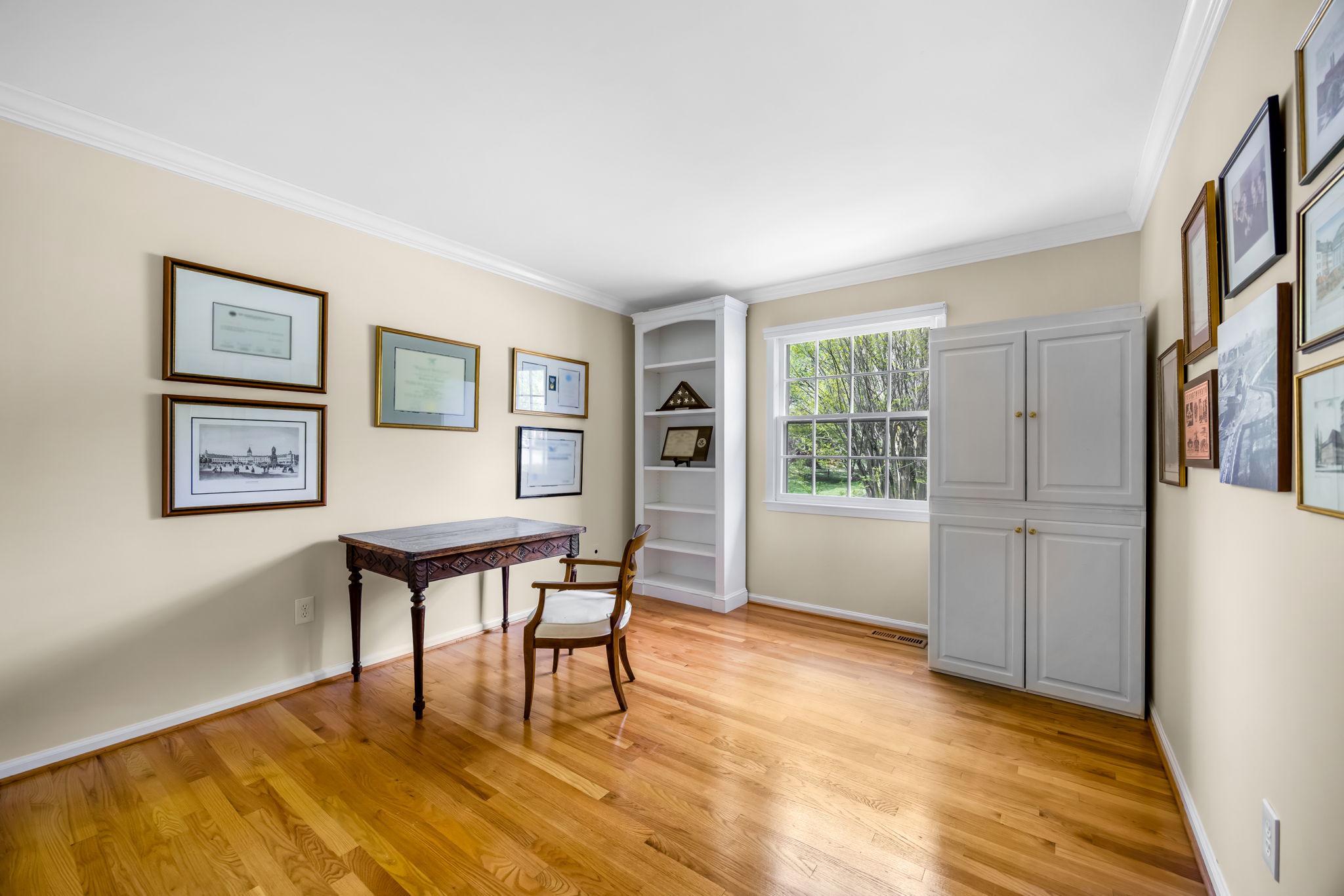 LANGLEY OAKS - Residential