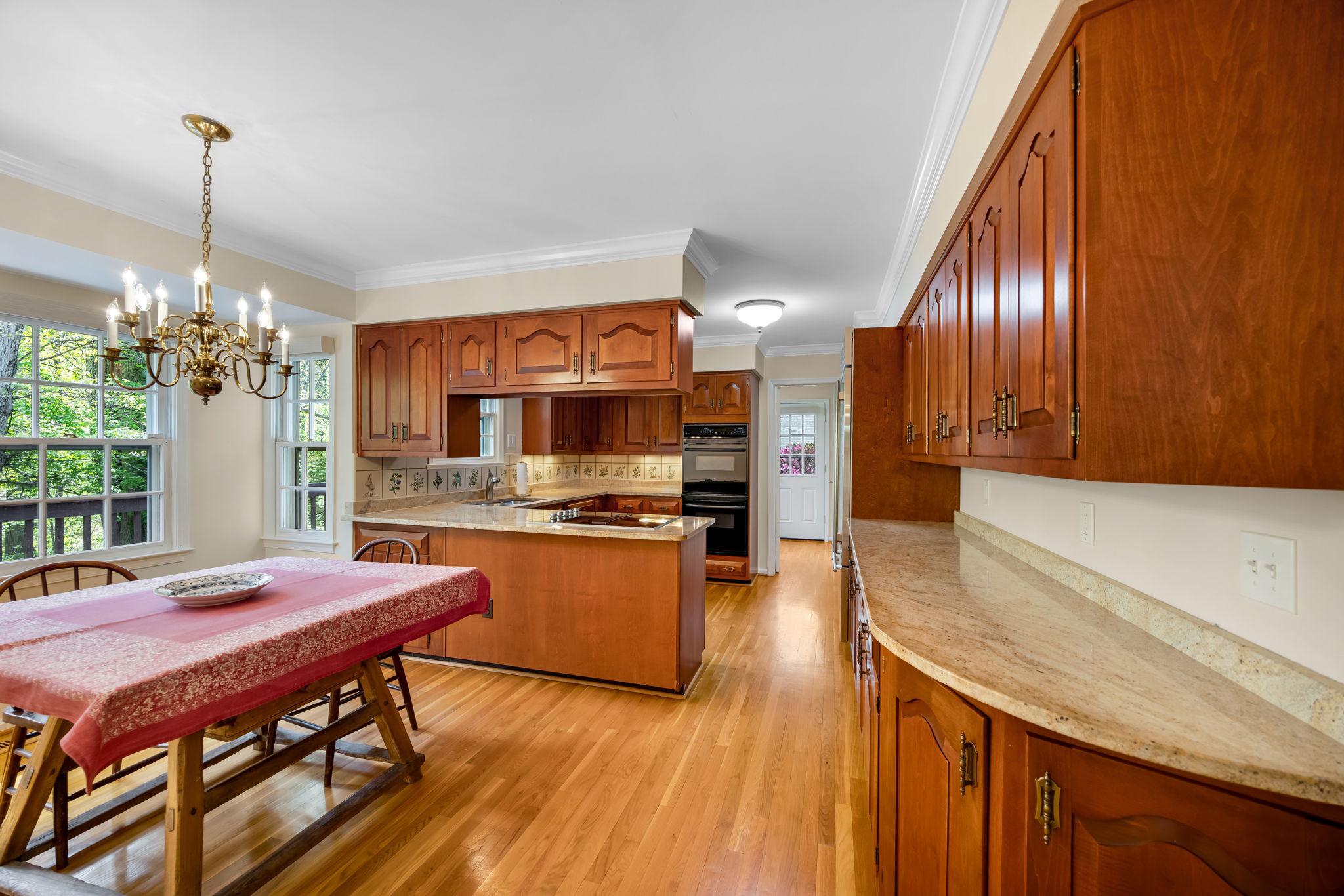 LANGLEY OAKS - Residential