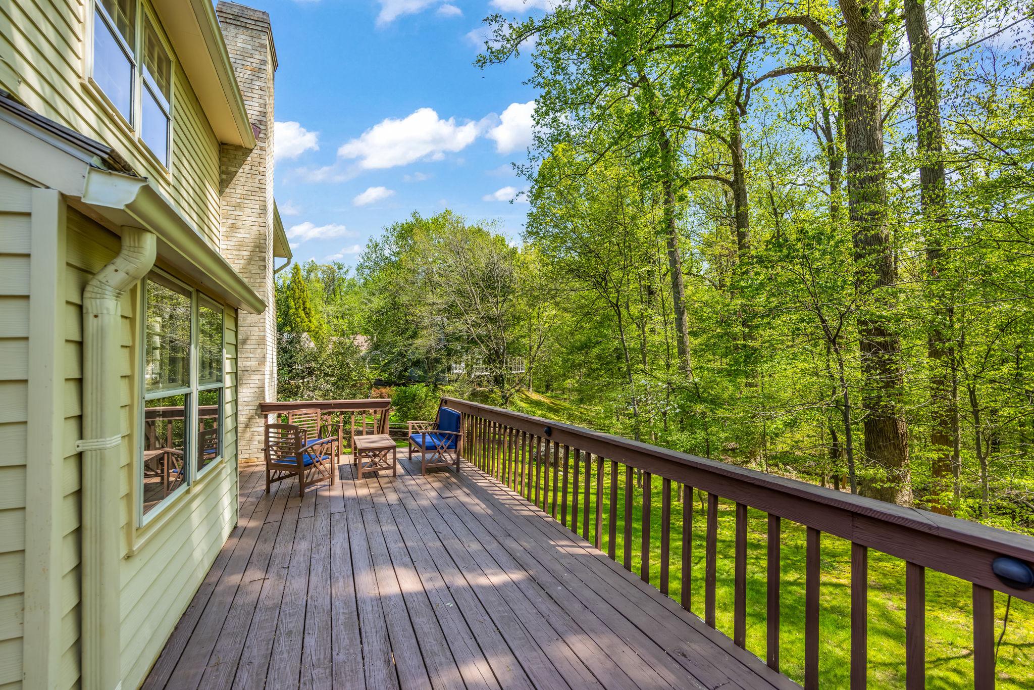 LANGLEY OAKS - Residential