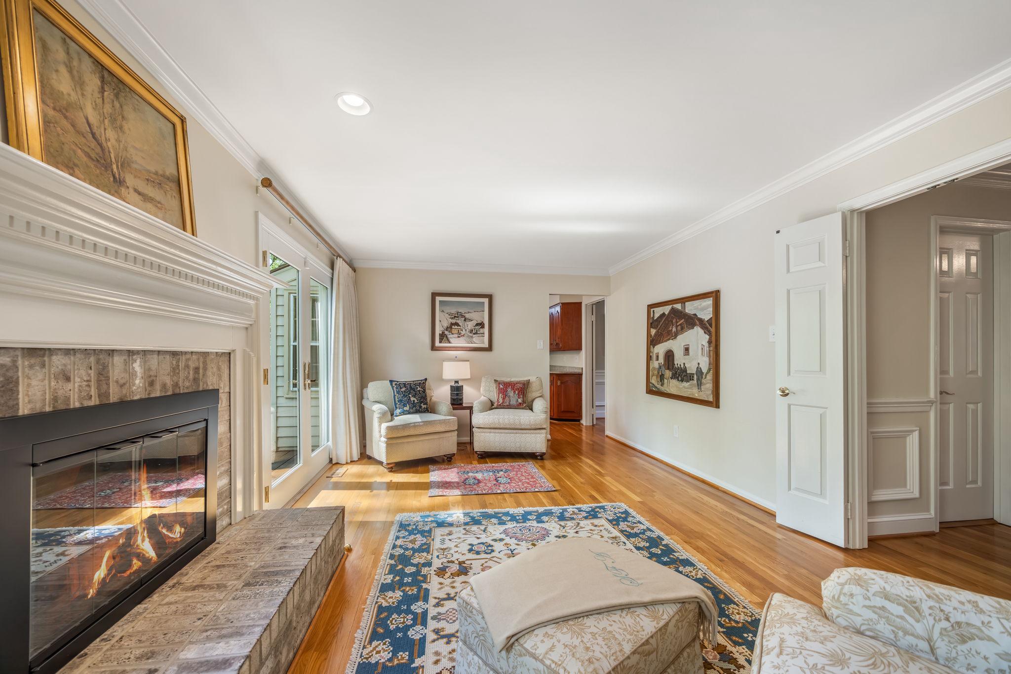 LANGLEY OAKS - Residential