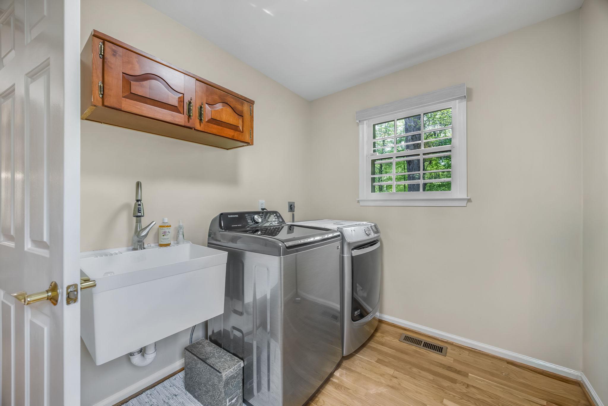 LANGLEY OAKS - Residential