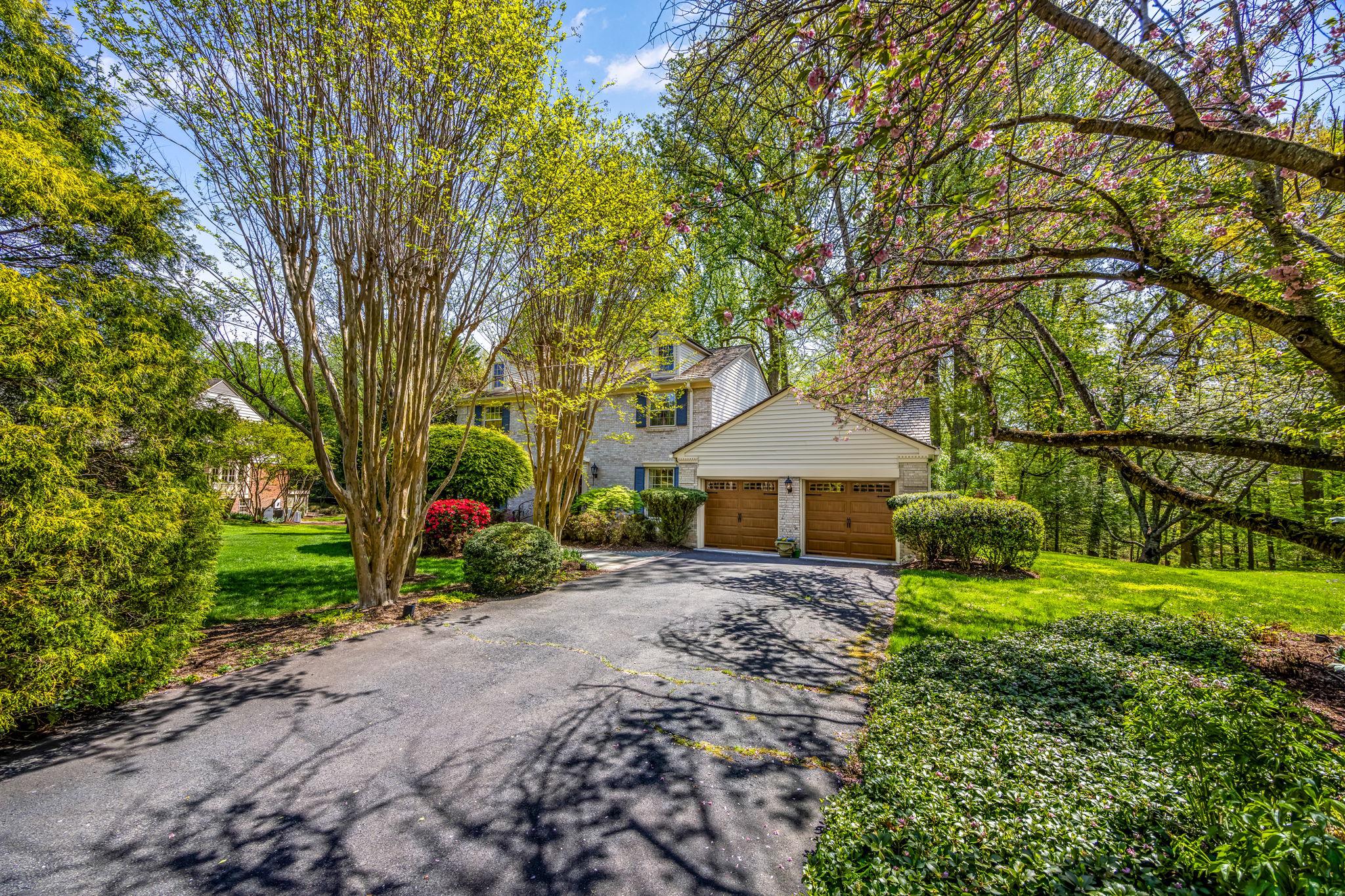 LANGLEY OAKS - Residential