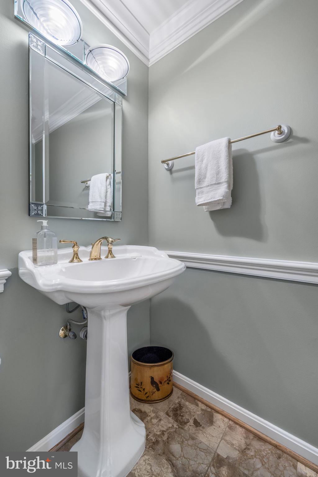 LANGLEY OAKS - Residential