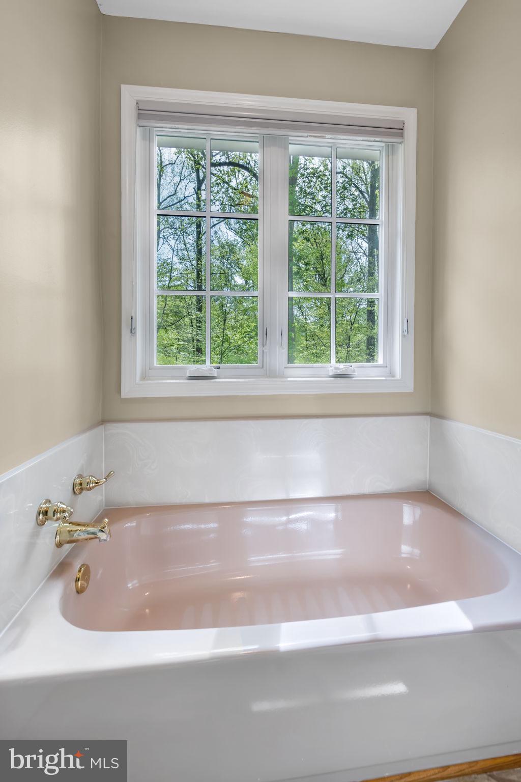 LANGLEY OAKS - Residential