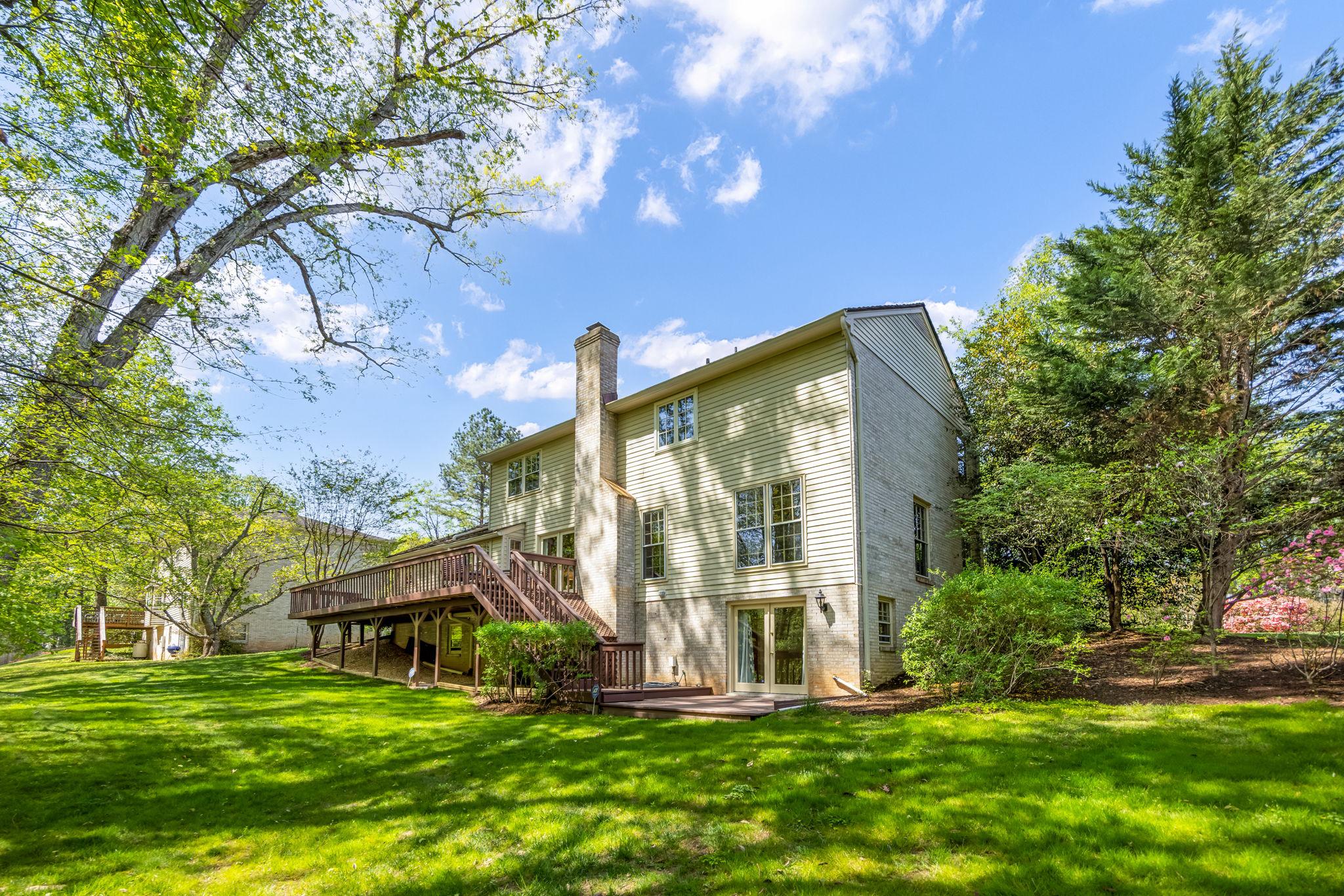 LANGLEY OAKS - Residential