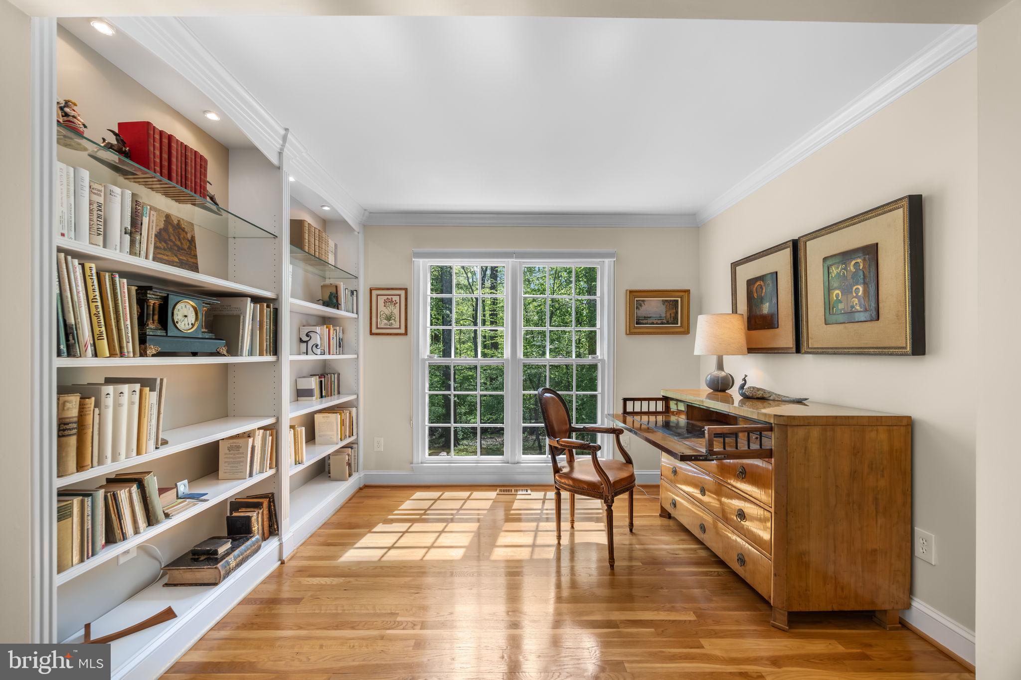 LANGLEY OAKS - Residential