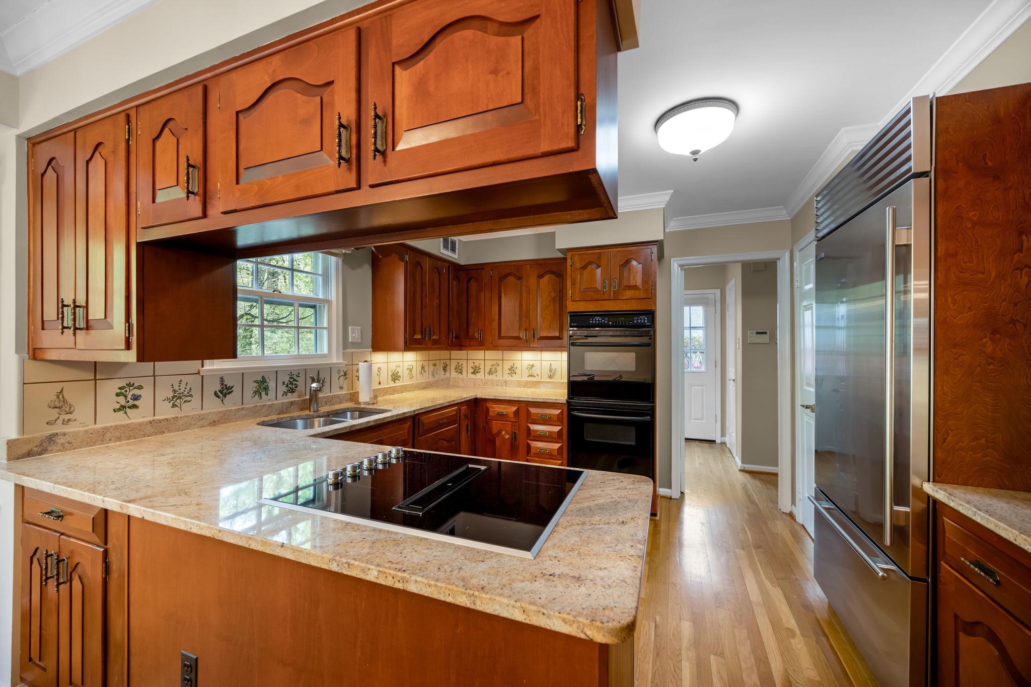 LANGLEY OAKS - Residential