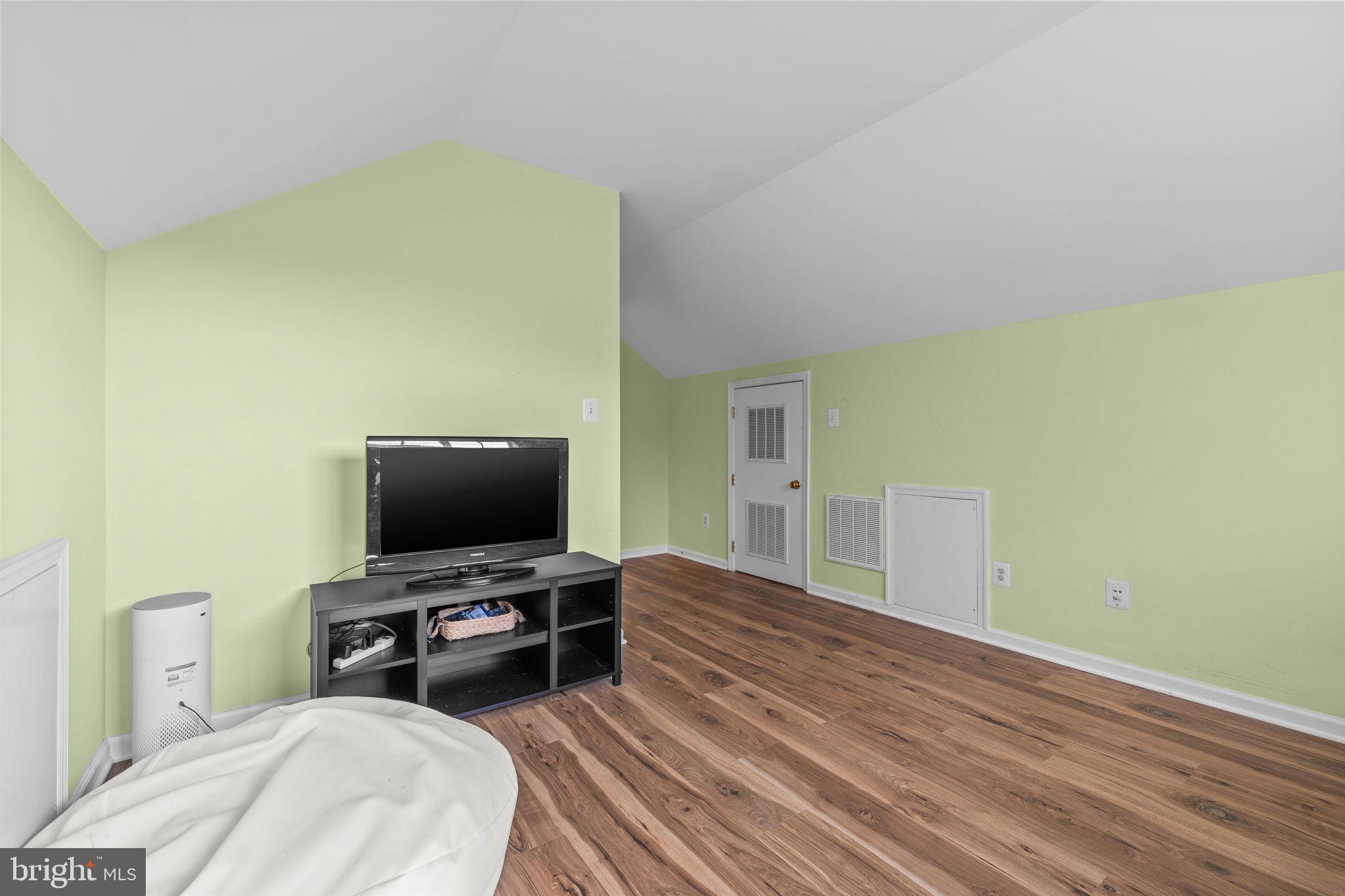 MEADOWS AT MORRIS FARM - Residential