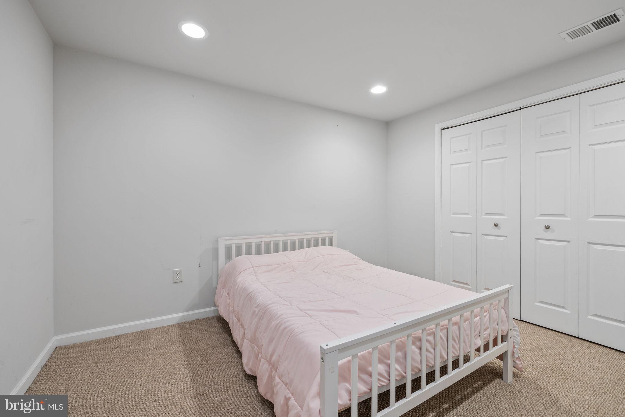 MEADOWS AT MORRIS FARM - Residential