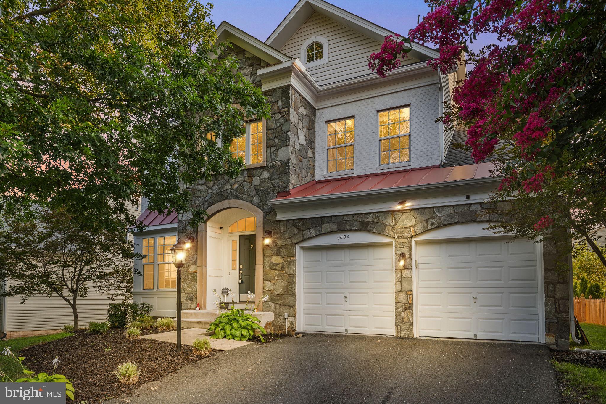 9024 WOODPECKER COURT