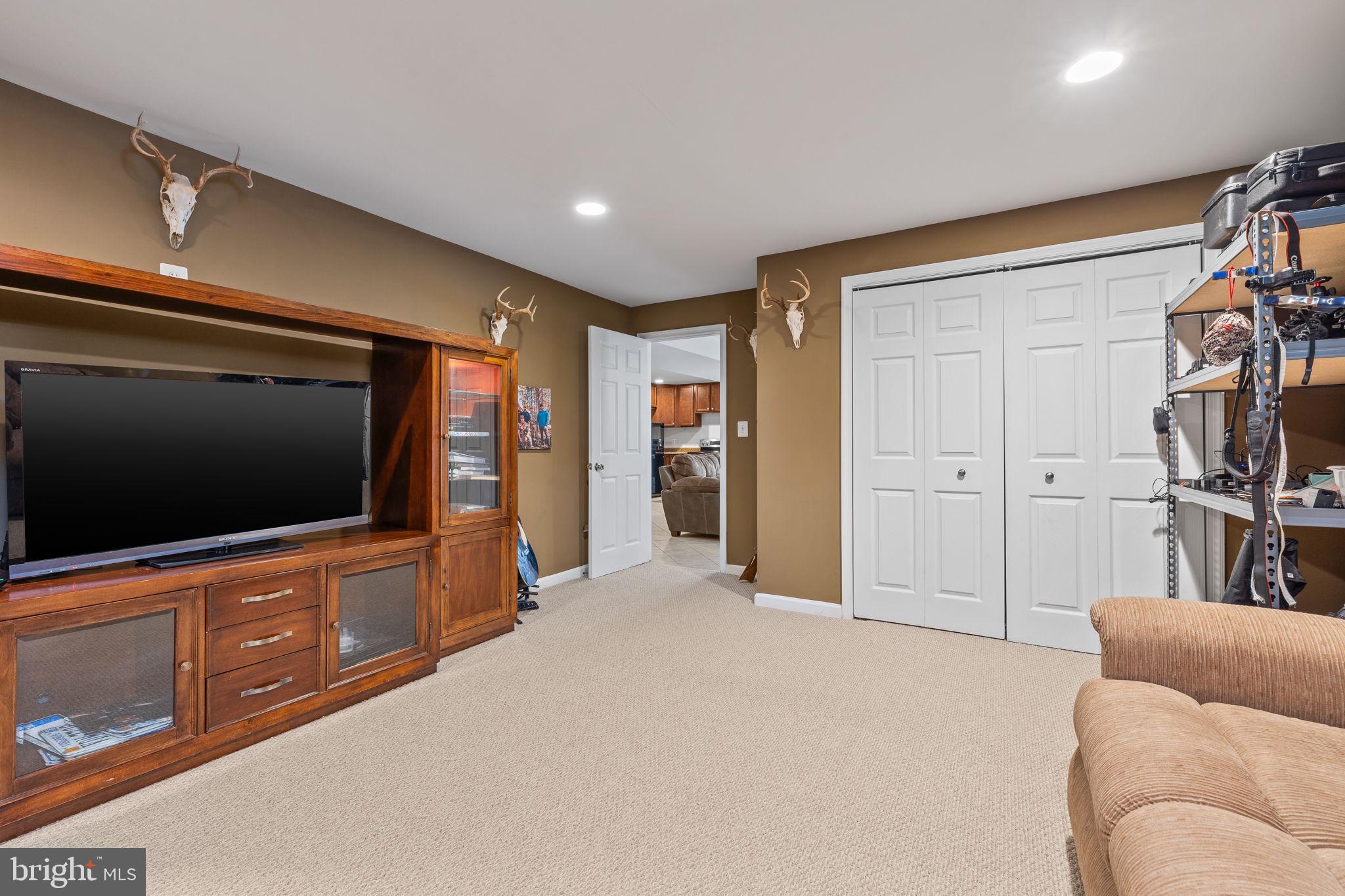 MEADOWS AT MORRIS FARM - Residential